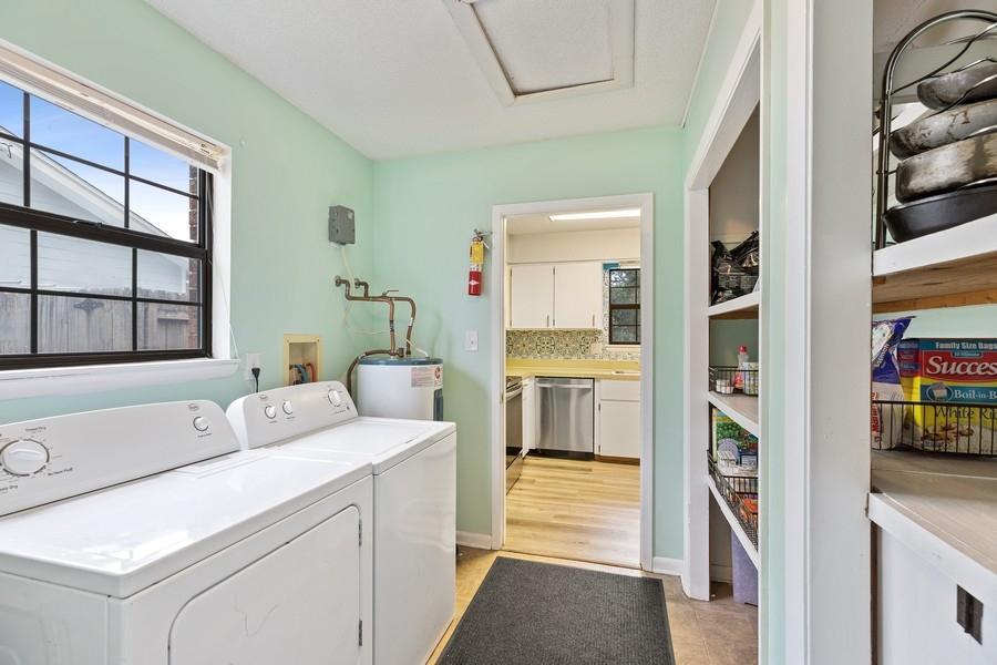 TIMBERLAKE ESTATES - Residential