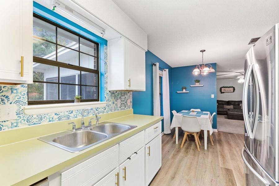 TIMBERLAKE ESTATES - Residential