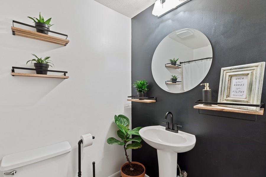 TIMBERLAKE ESTATES - Residential