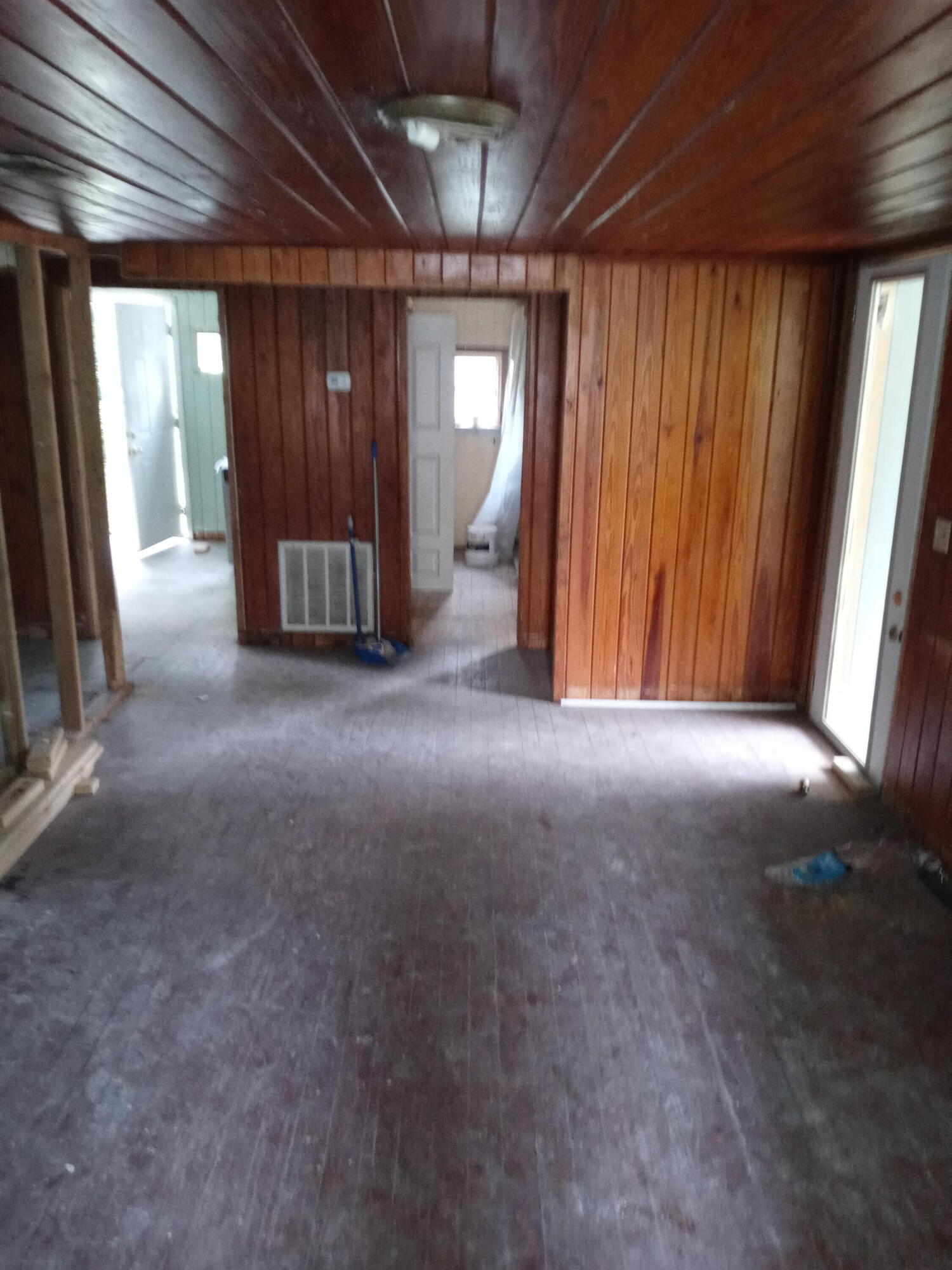 DEFUNIAK SPRINGS - Residential