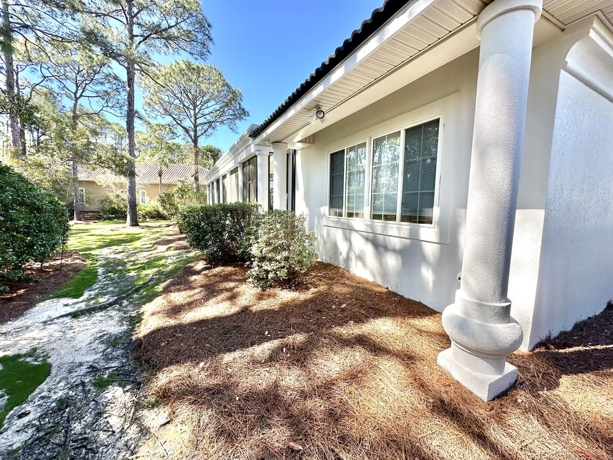 BURNT PINE - Residential