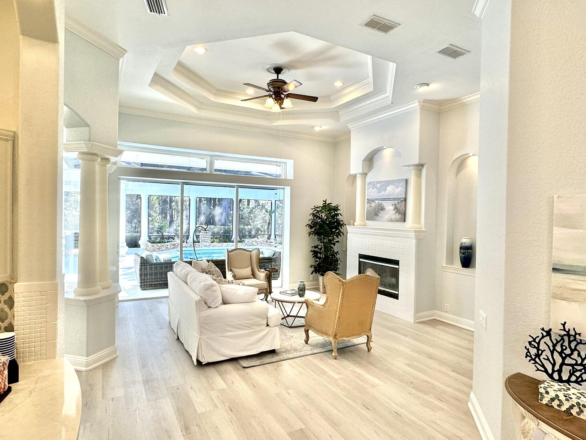 BURNT PINE - Residential