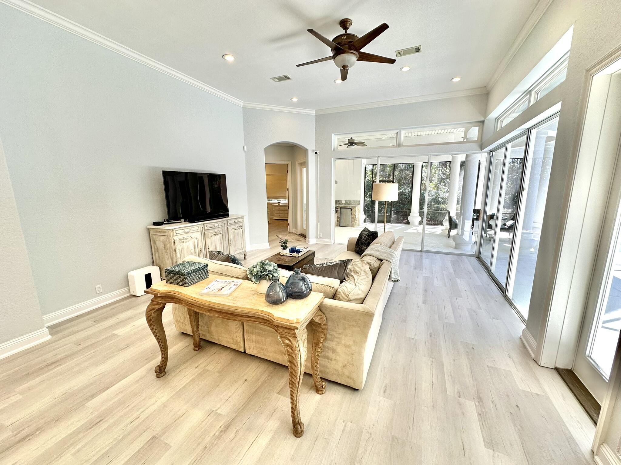 BURNT PINE - Residential