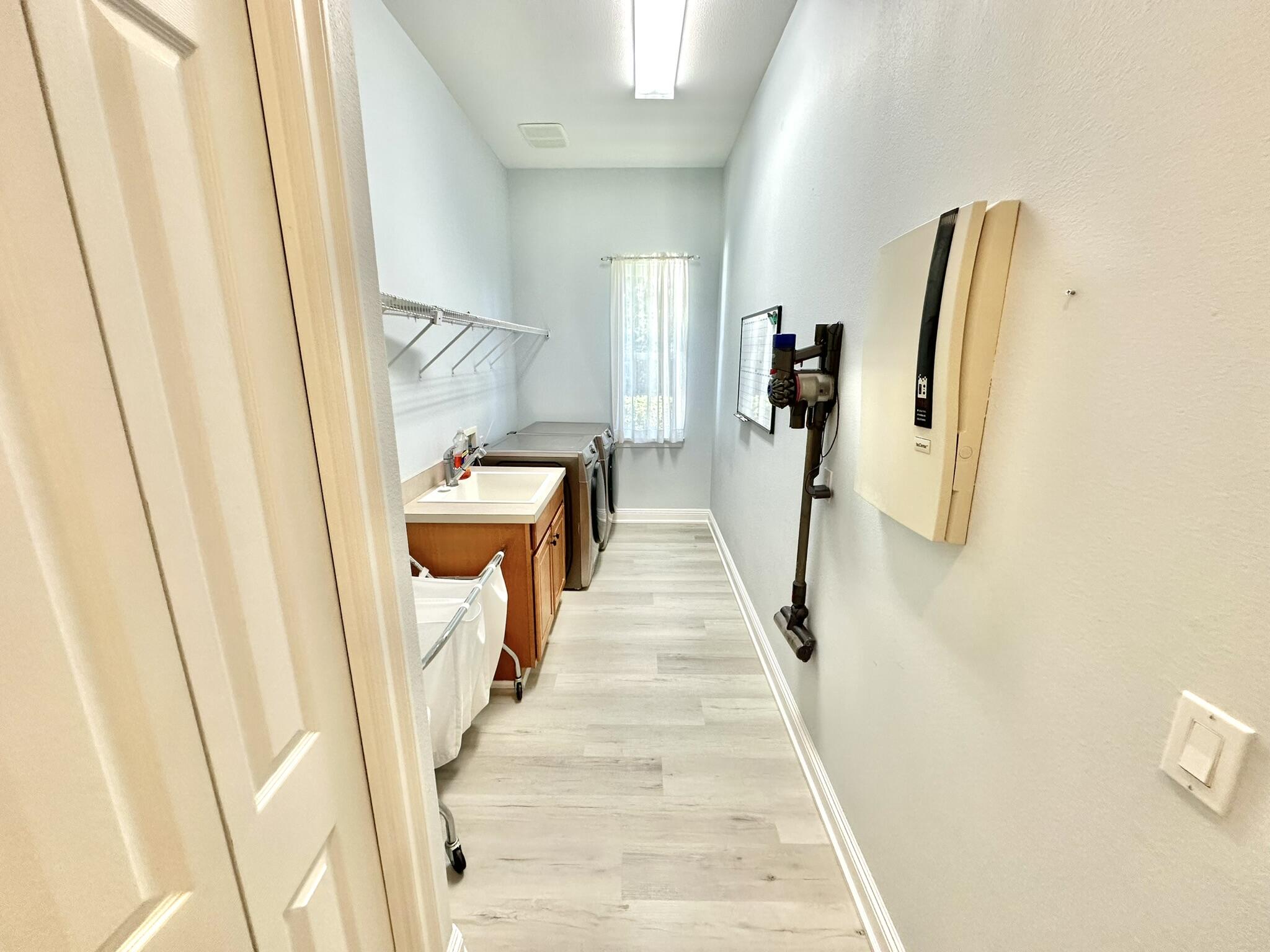 BURNT PINE - Residential