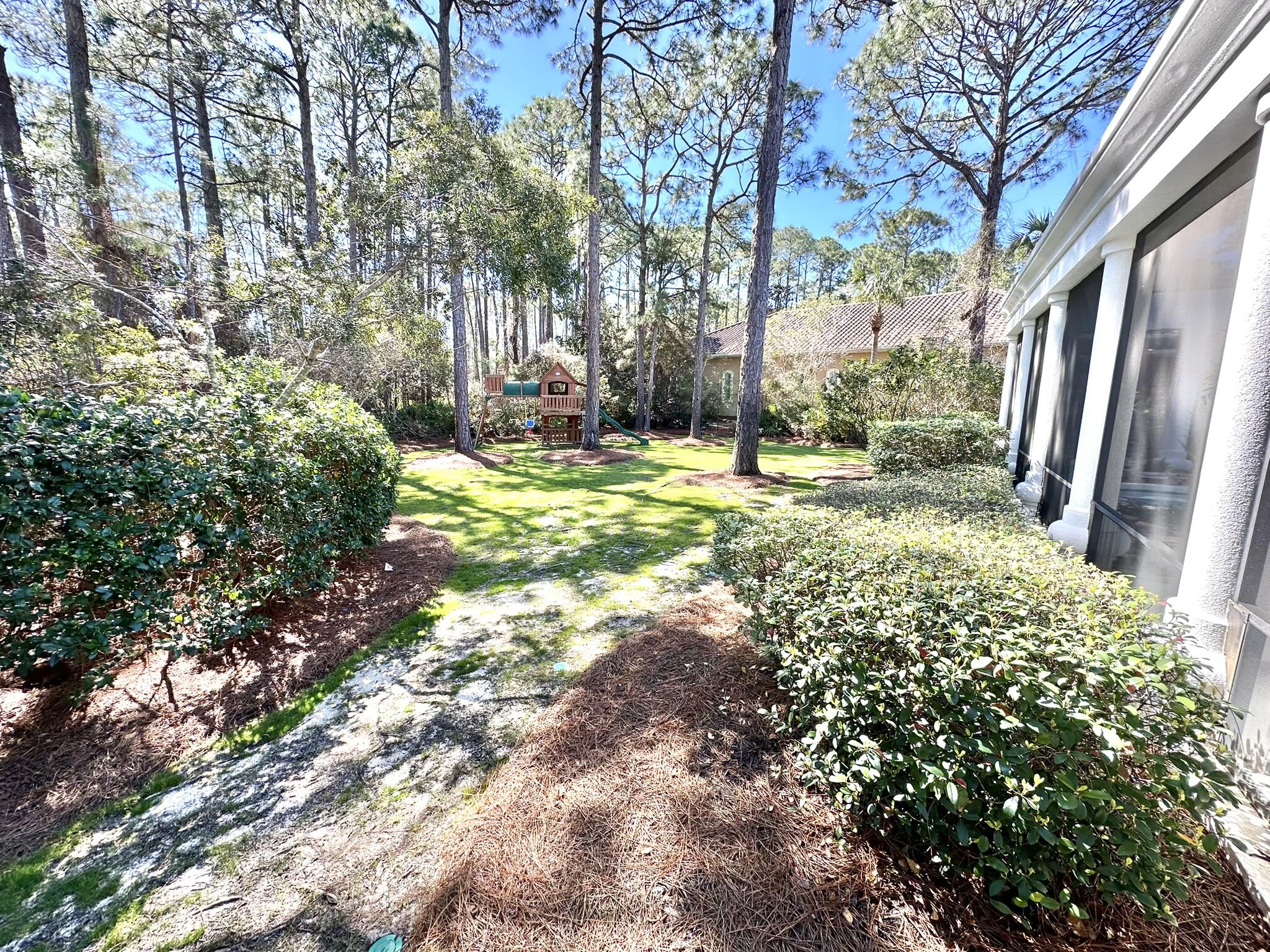 BURNT PINE - Residential