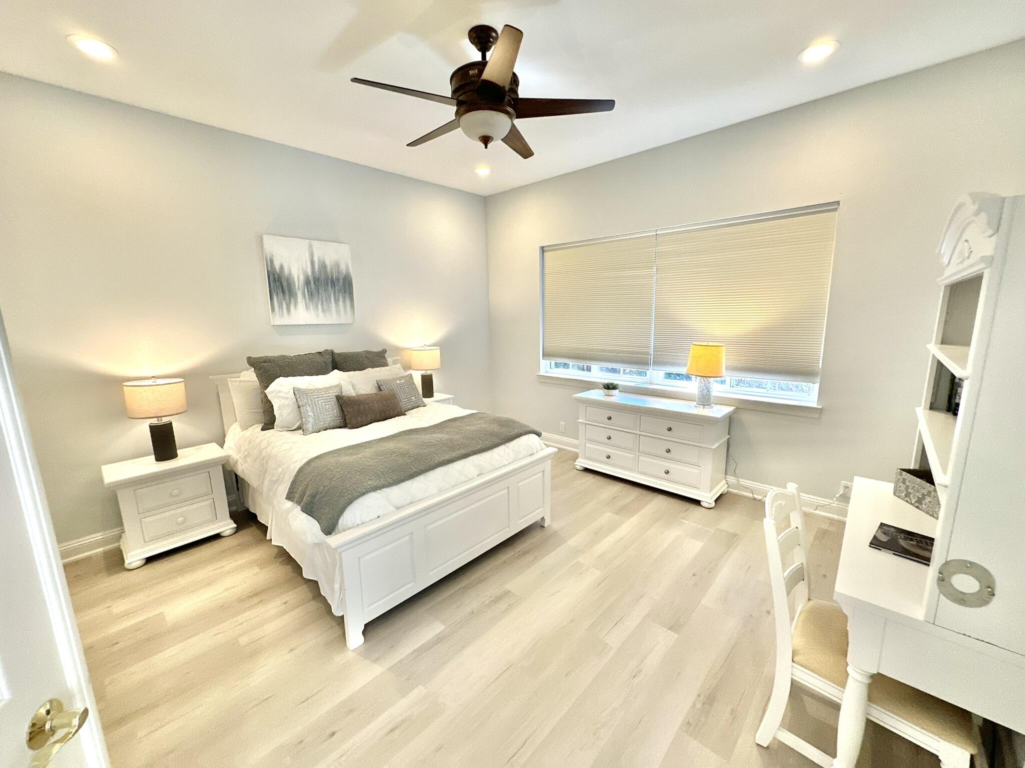 BURNT PINE - Residential