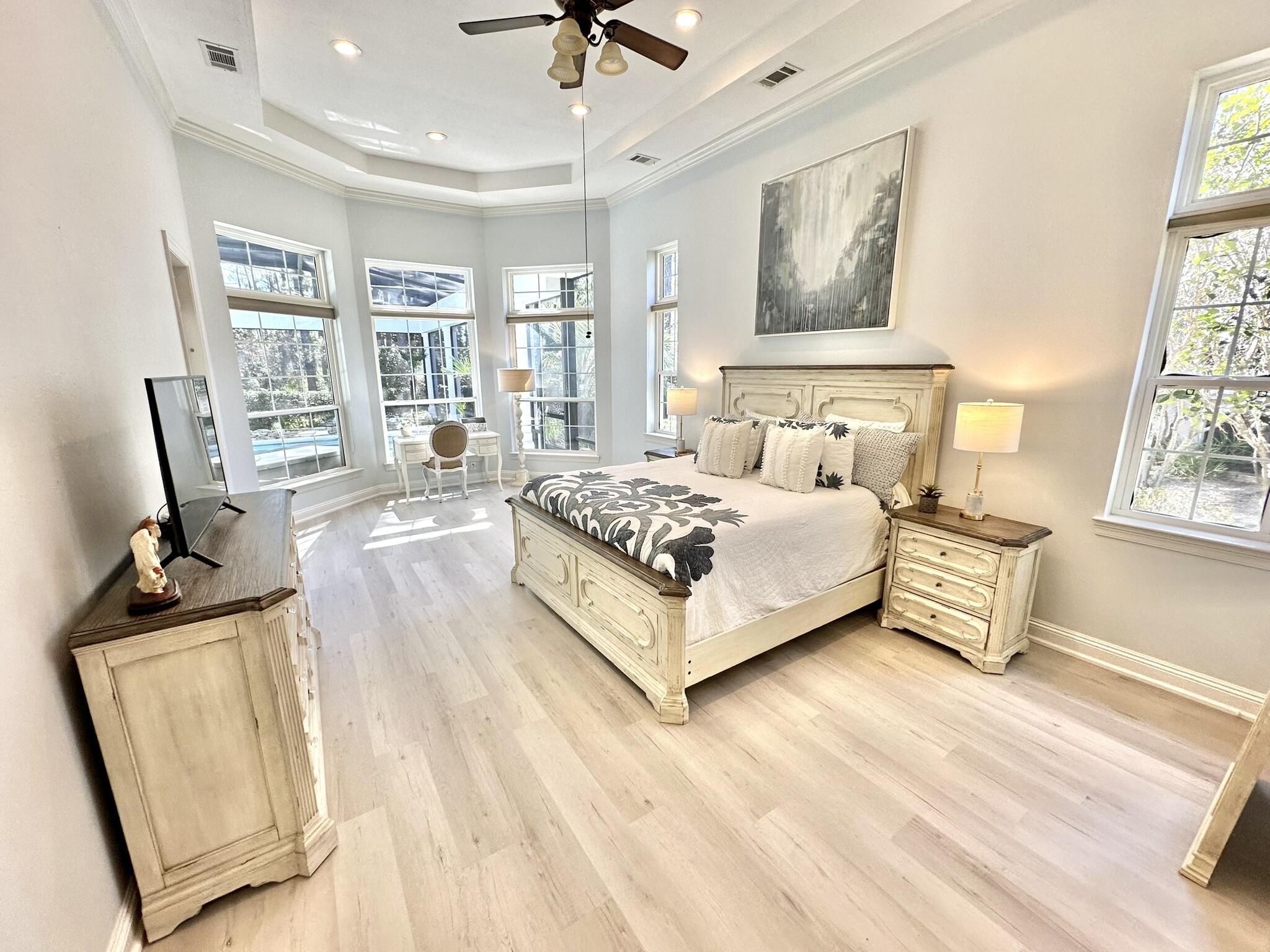 BURNT PINE - Residential