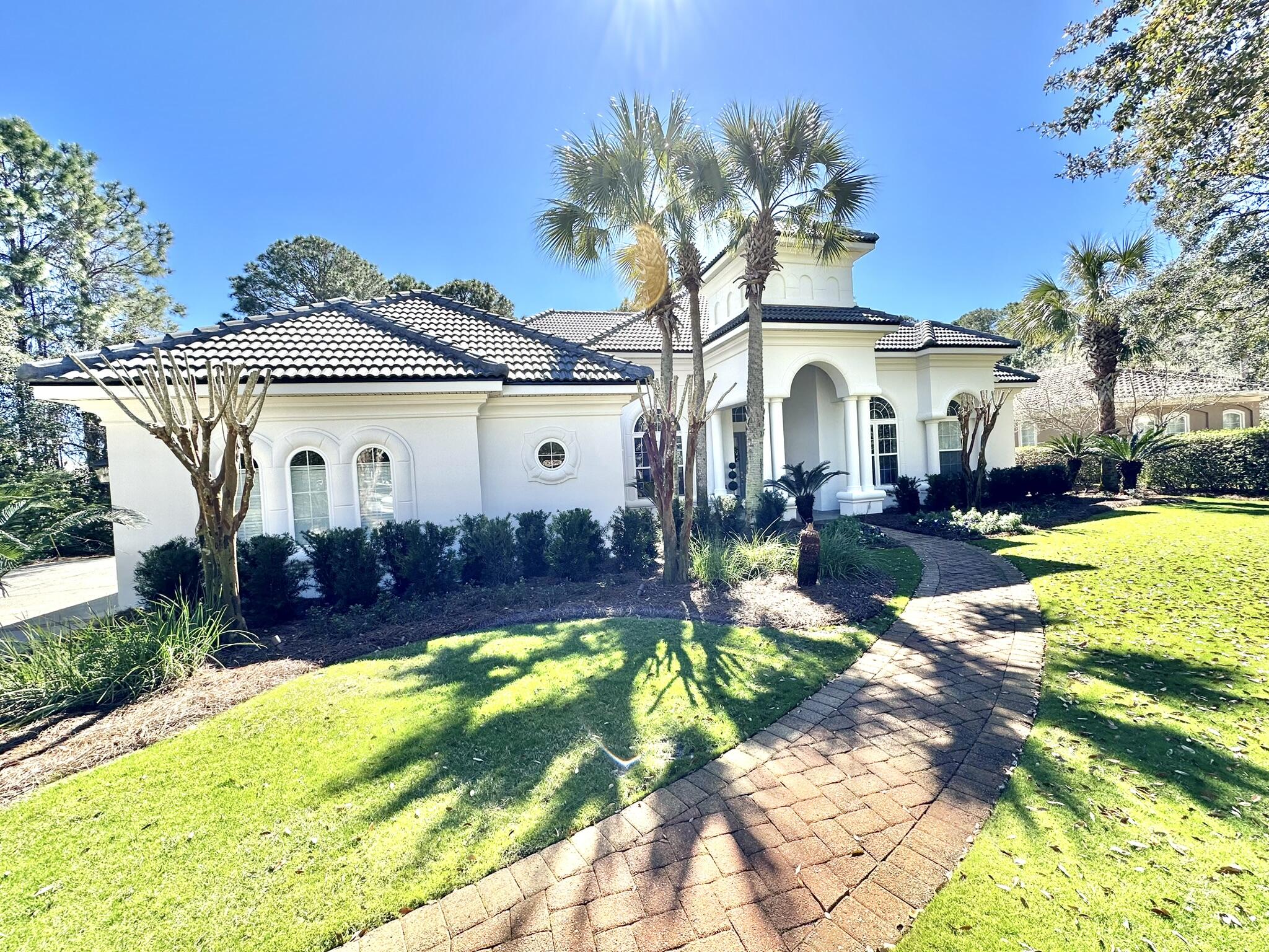 BURNT PINE - Residential