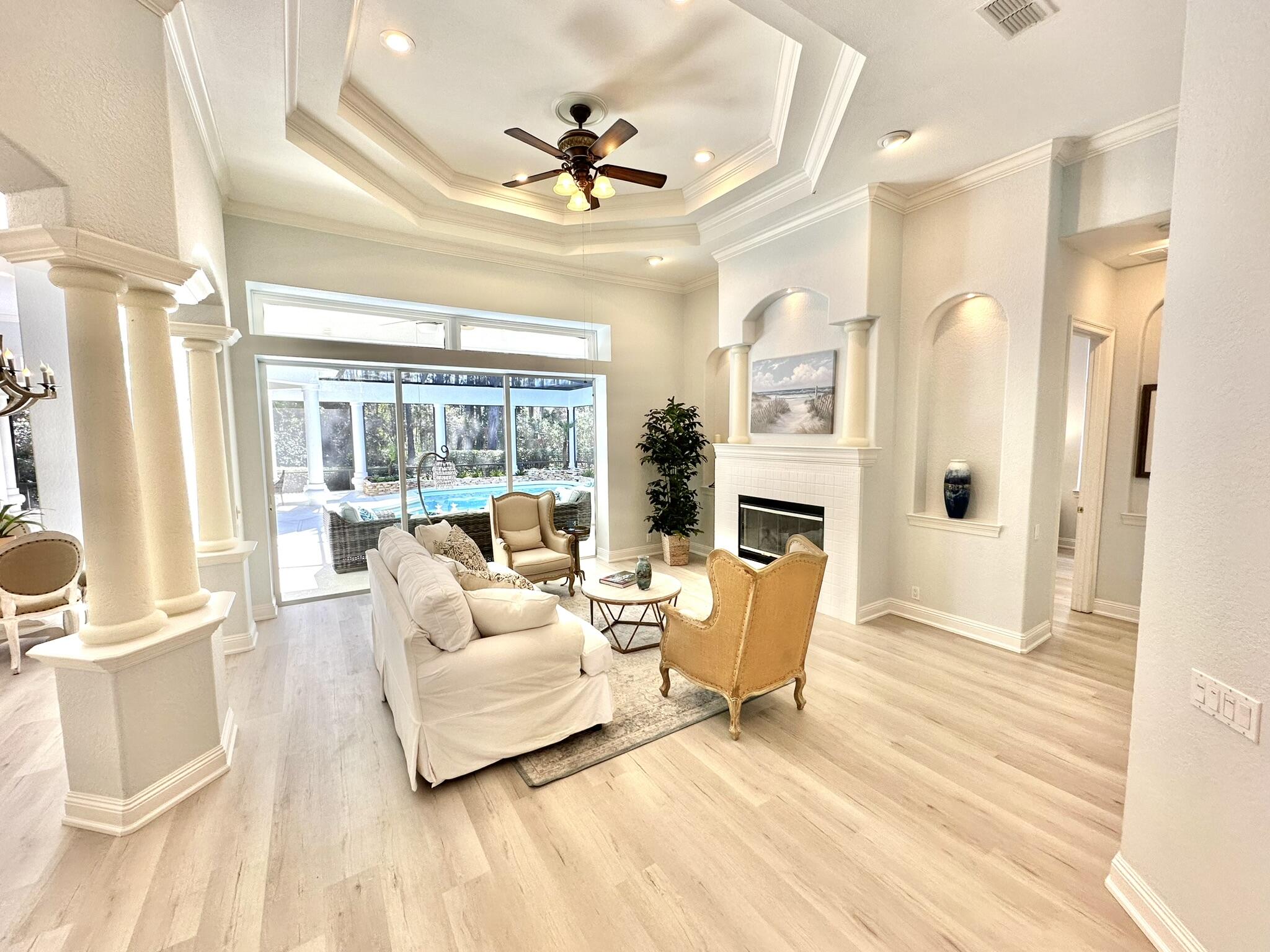 BURNT PINE - Residential