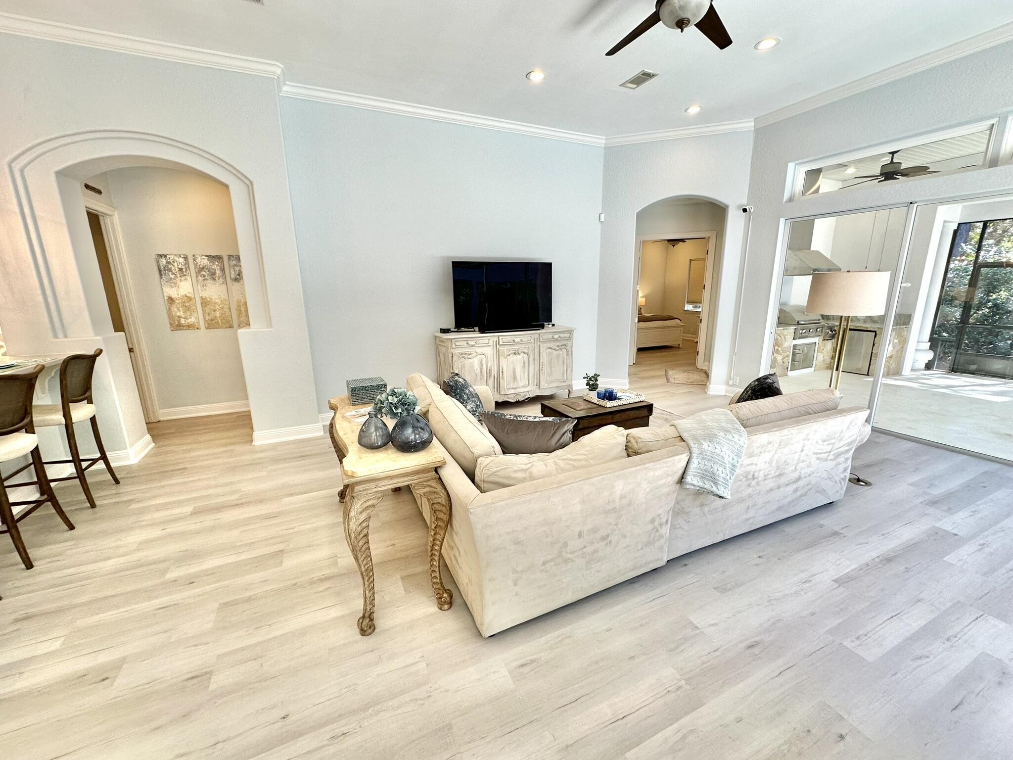 BURNT PINE - Residential