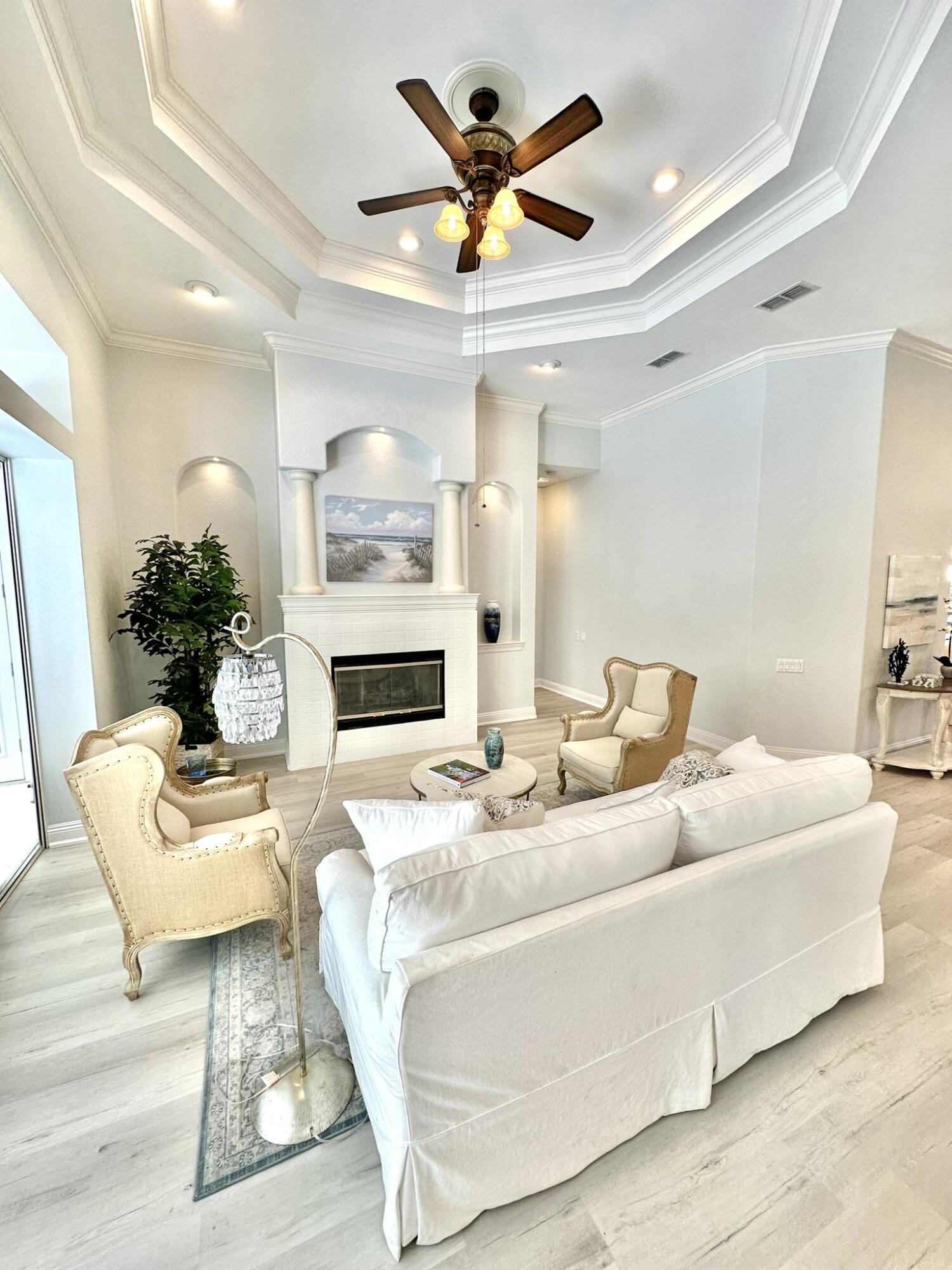 BURNT PINE - Residential