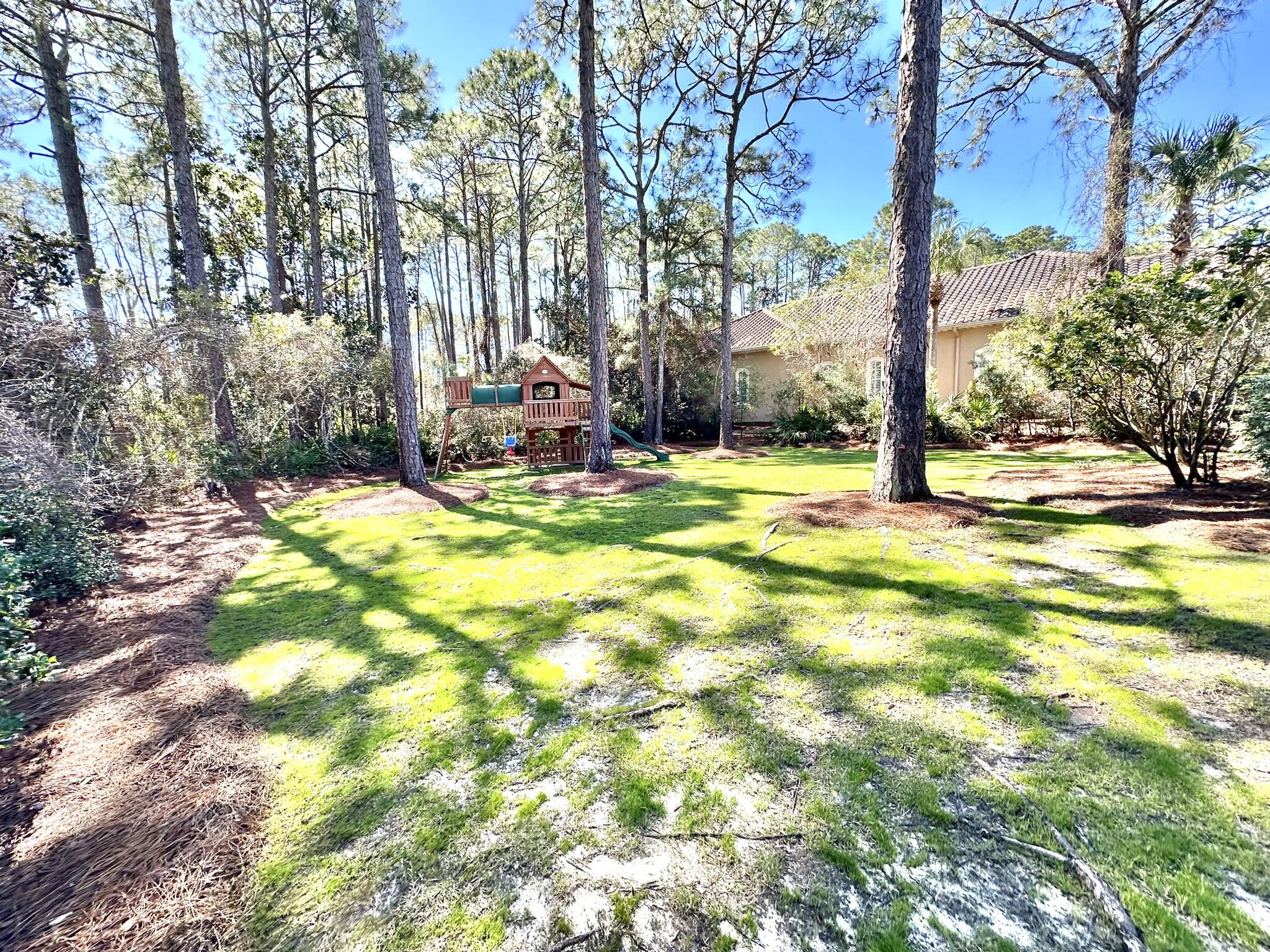 BURNT PINE - Residential