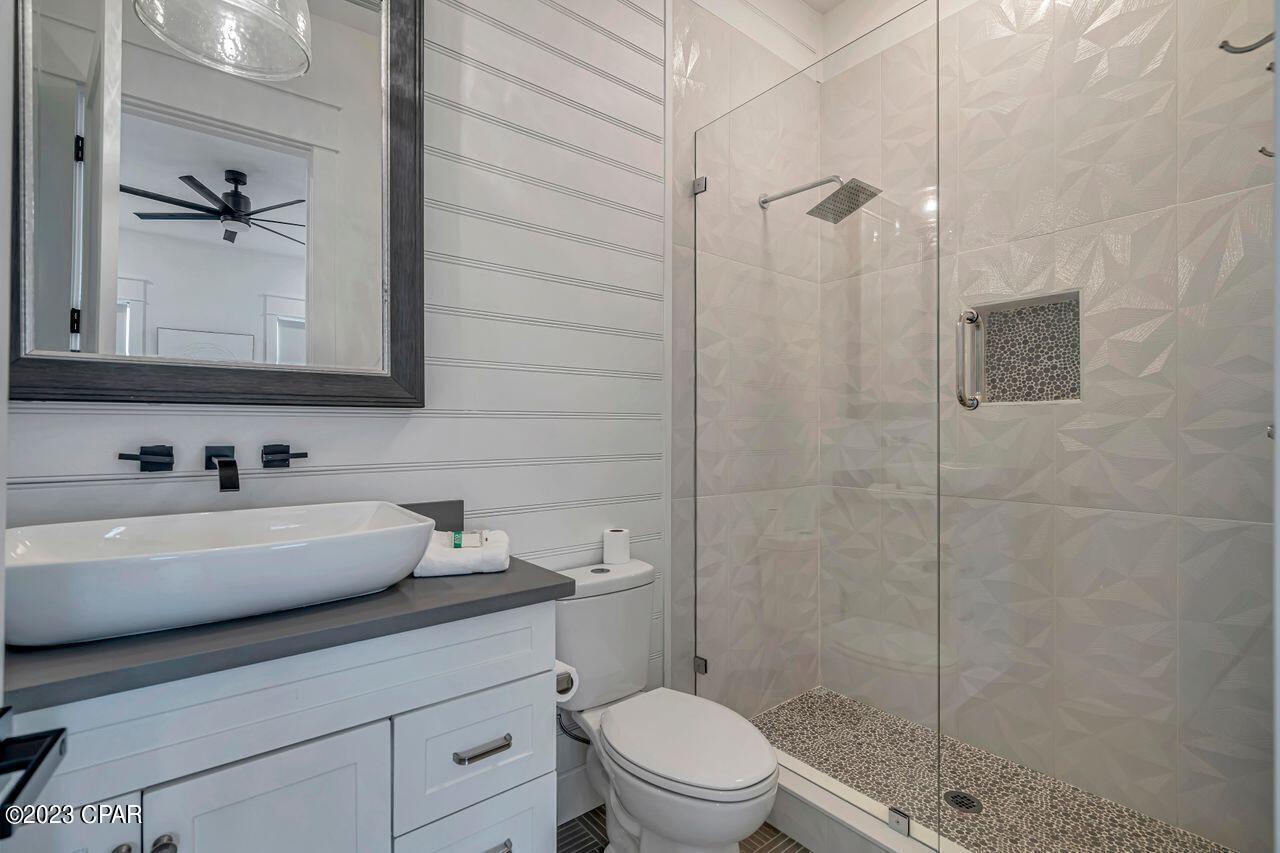 LAGUNA BEACH - Residential