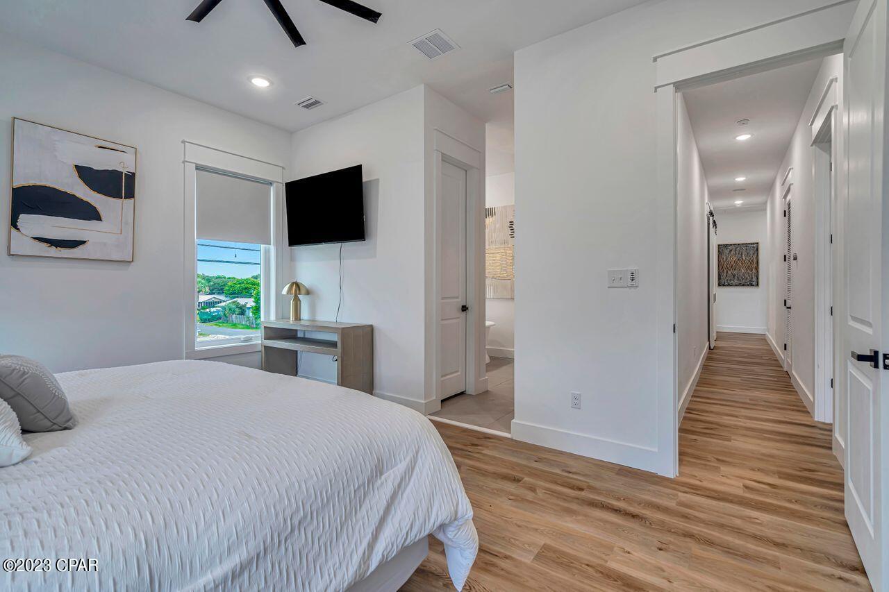 LAGUNA BEACH - Residential