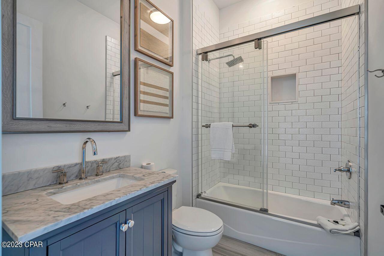 LAGUNA BEACH - Residential