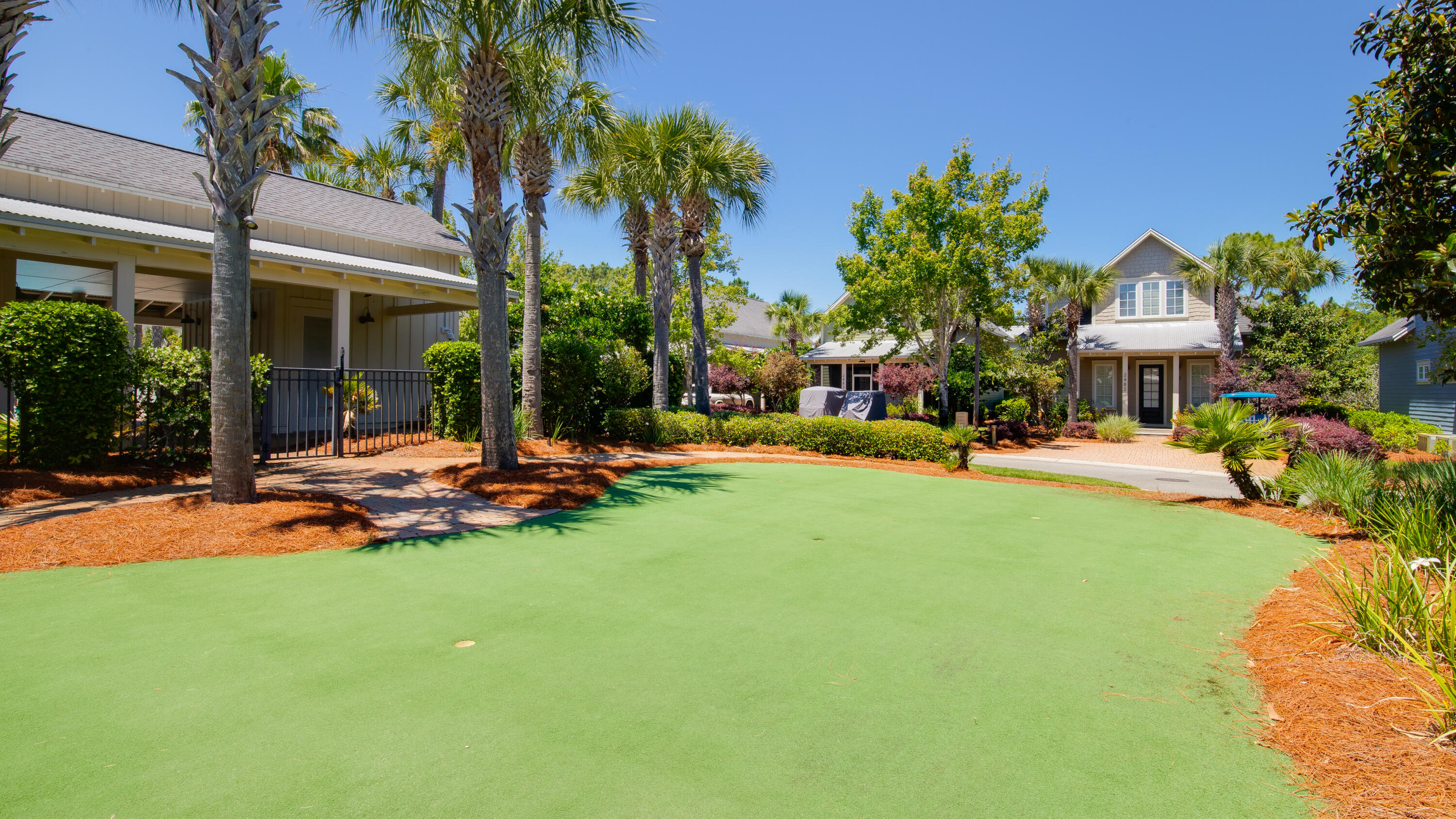 BUNGALOS AT SANDESTIN - Residential Lease