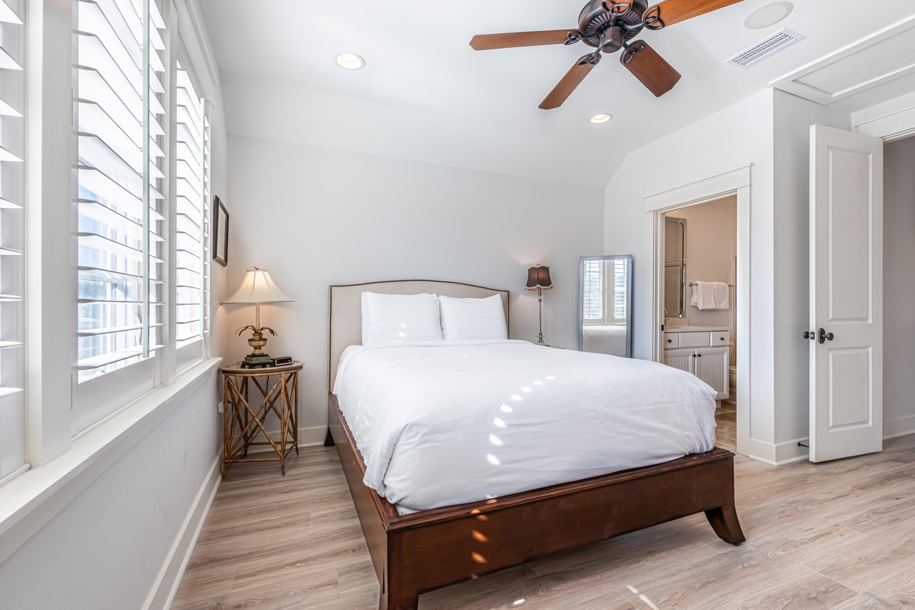 BUNGALOS AT SANDESTIN - Residential Lease