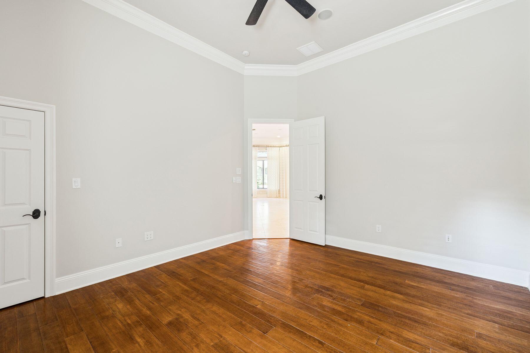 BURNT PINE - Residential