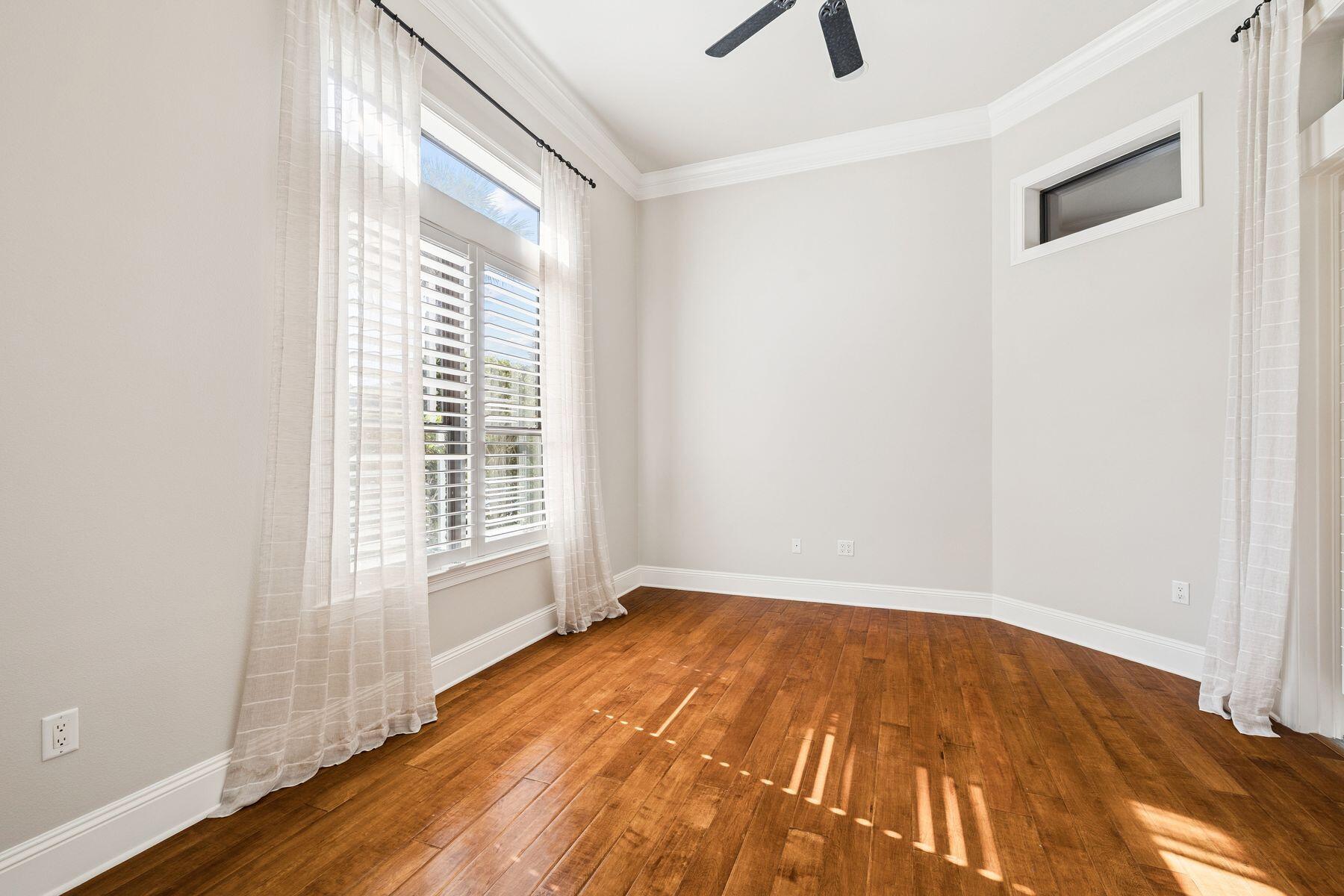BURNT PINE - Residential