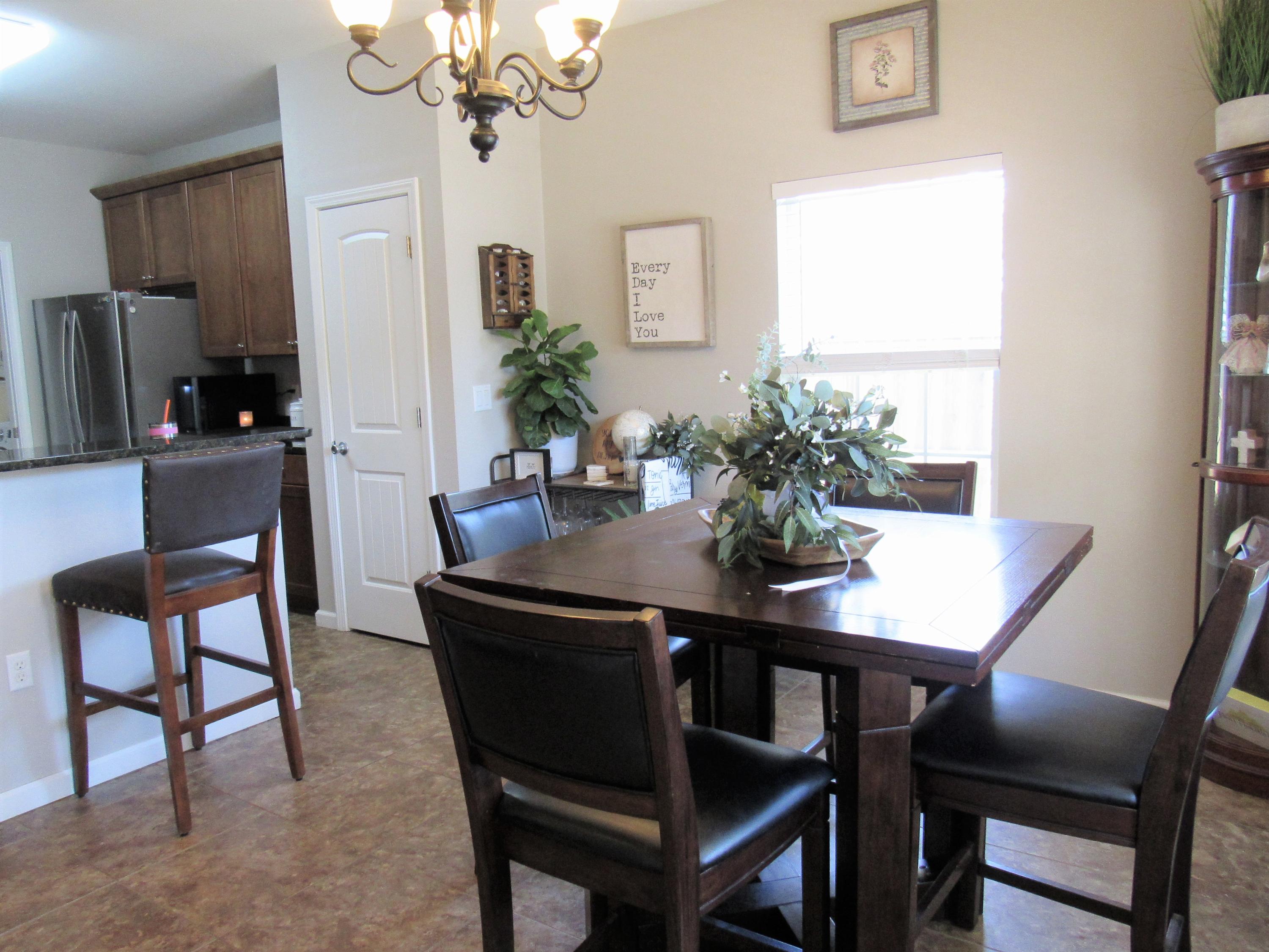 VALPARAISO PINECREST 6 - Residential