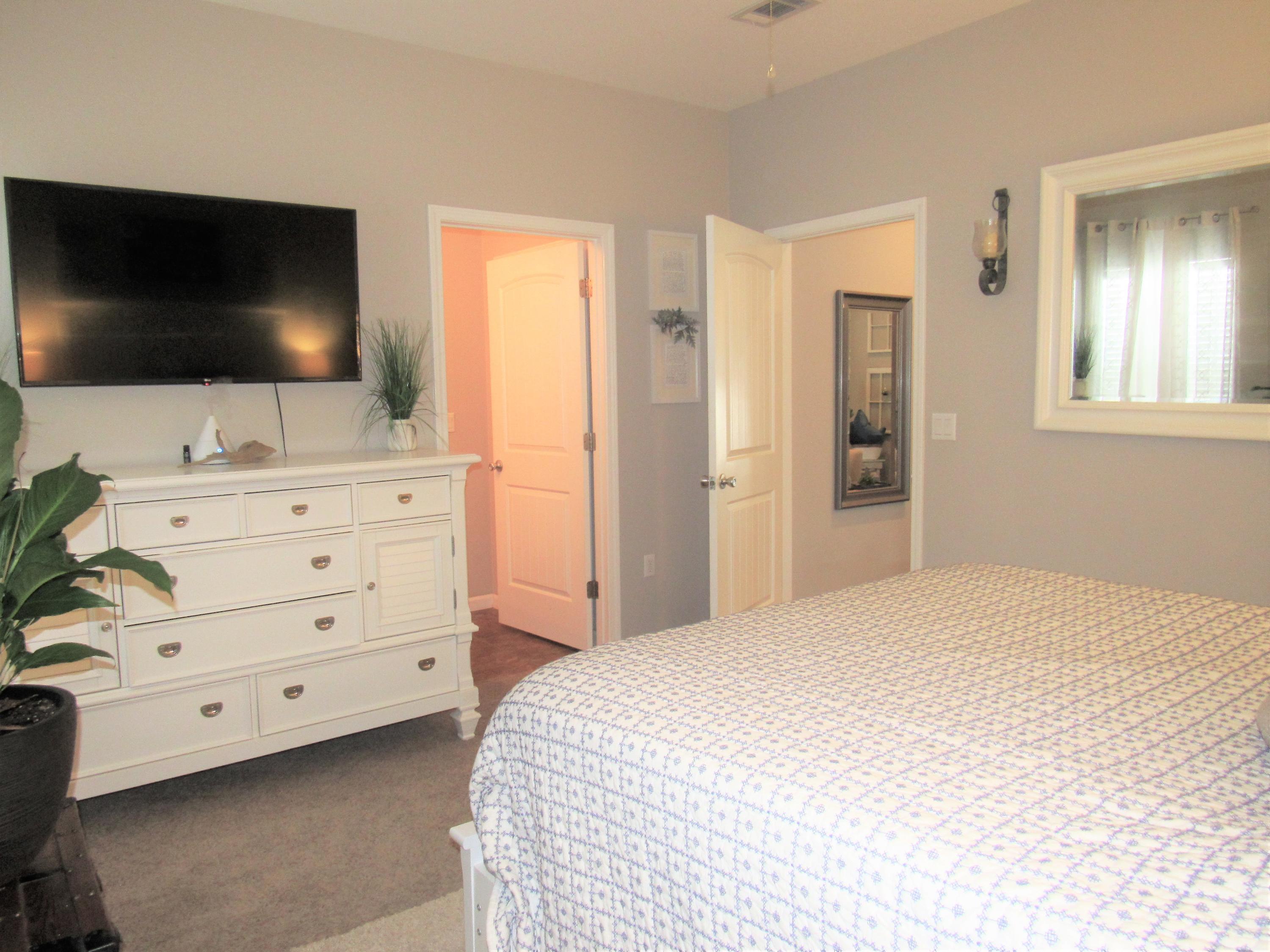 VALPARAISO PINECREST 6 - Residential