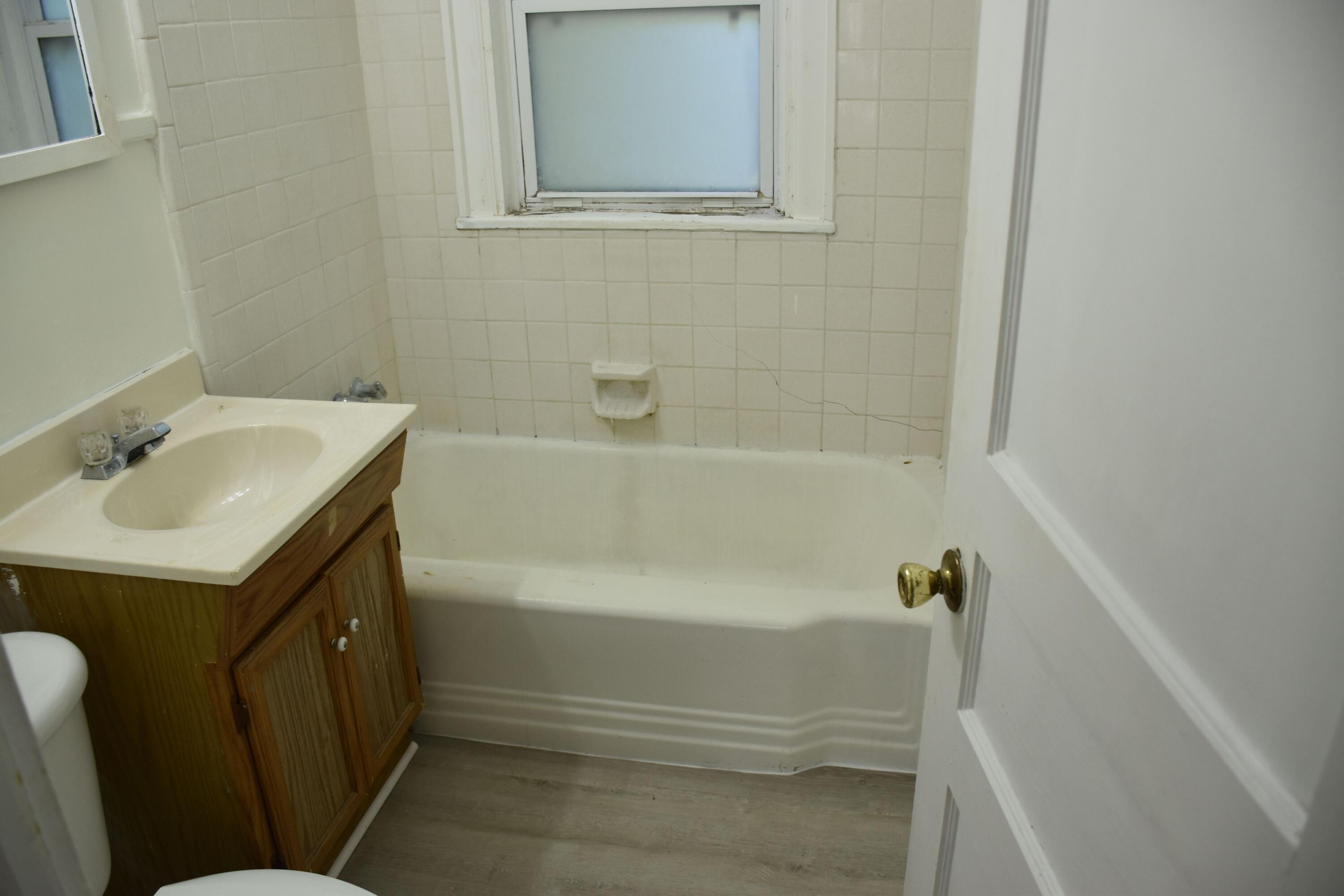crestview northwest - Residential Lease