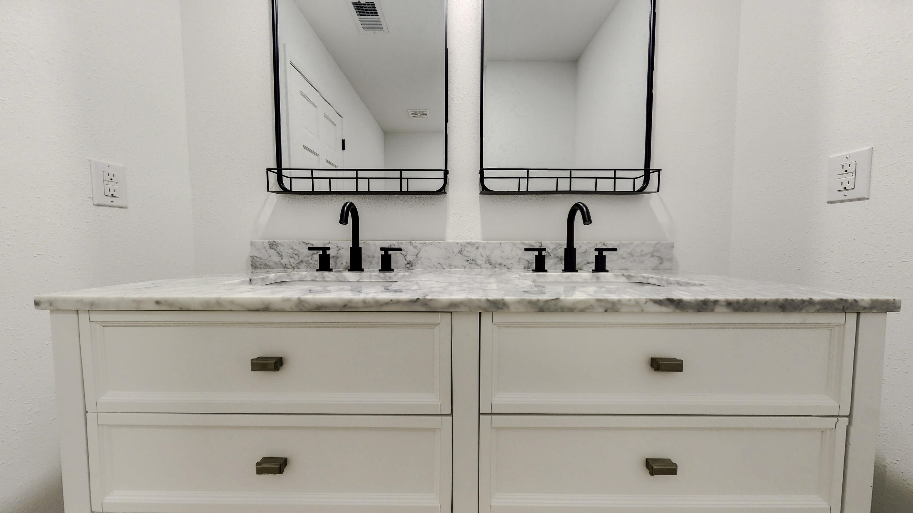 Le Chateau - Residential