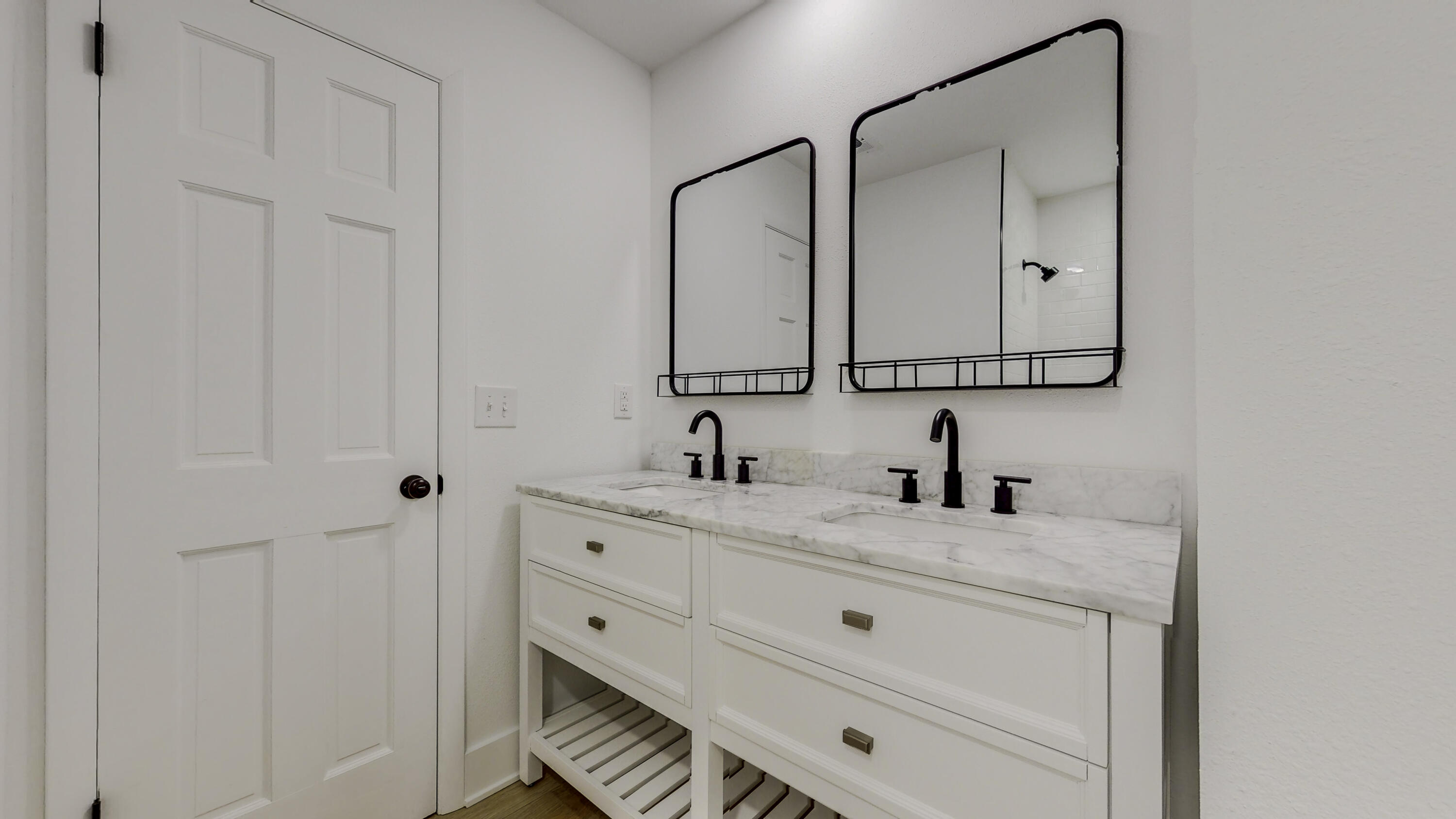 Le Chateau - Residential