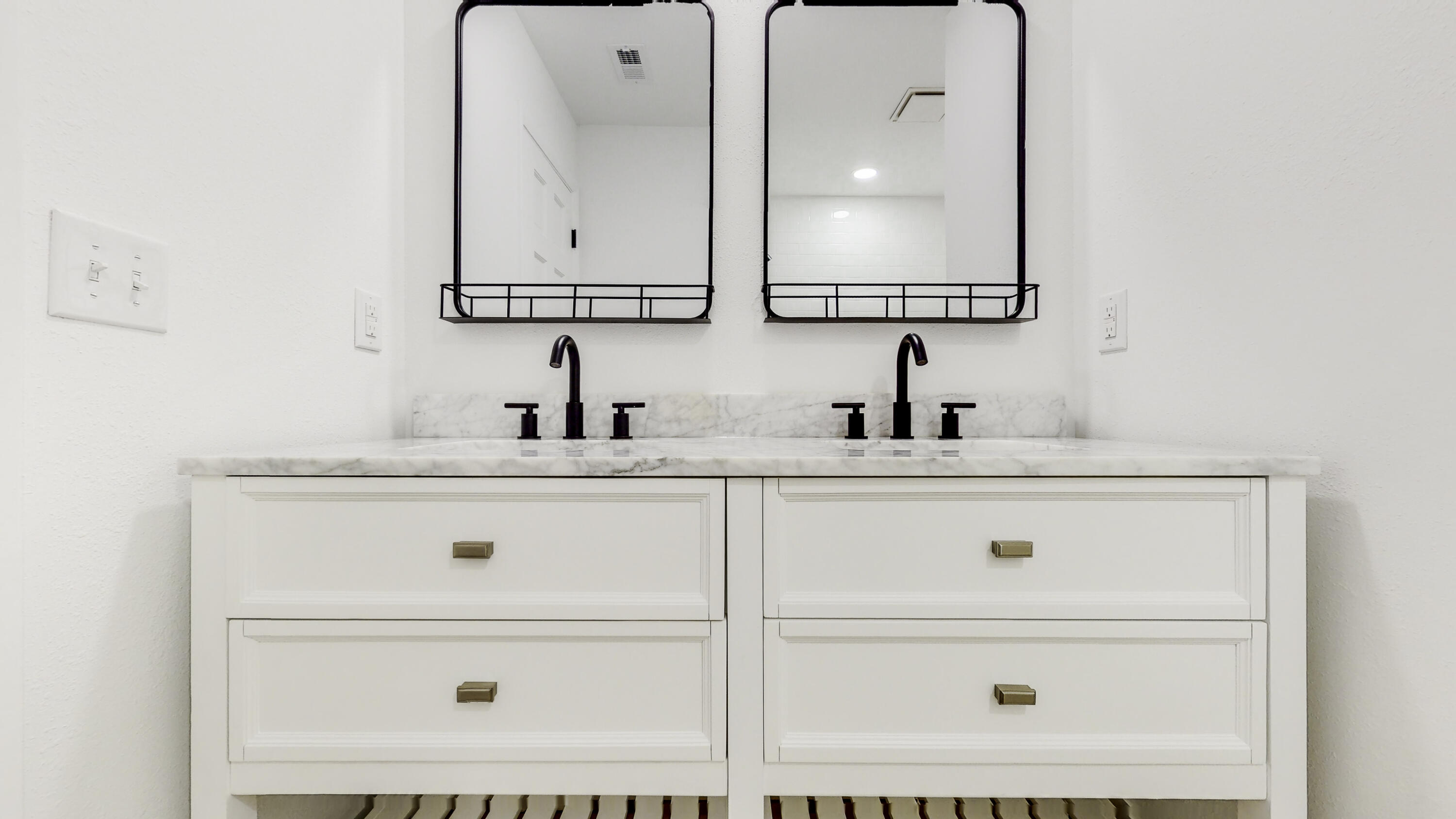 Le Chateau - Residential