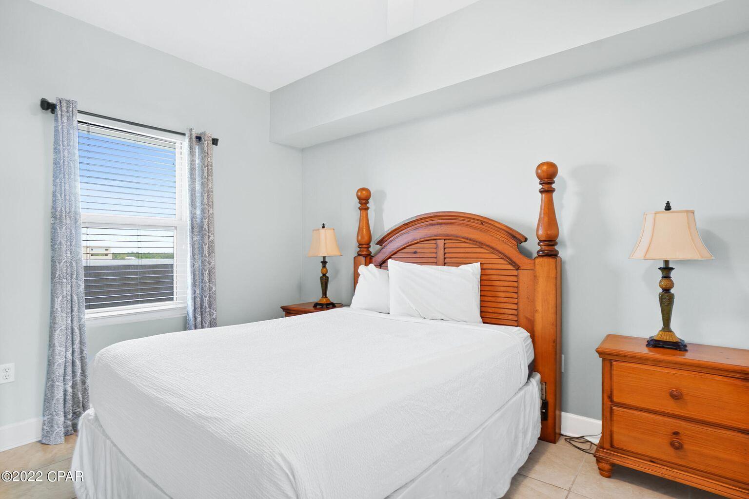 SUNRISE BEACH - Residential