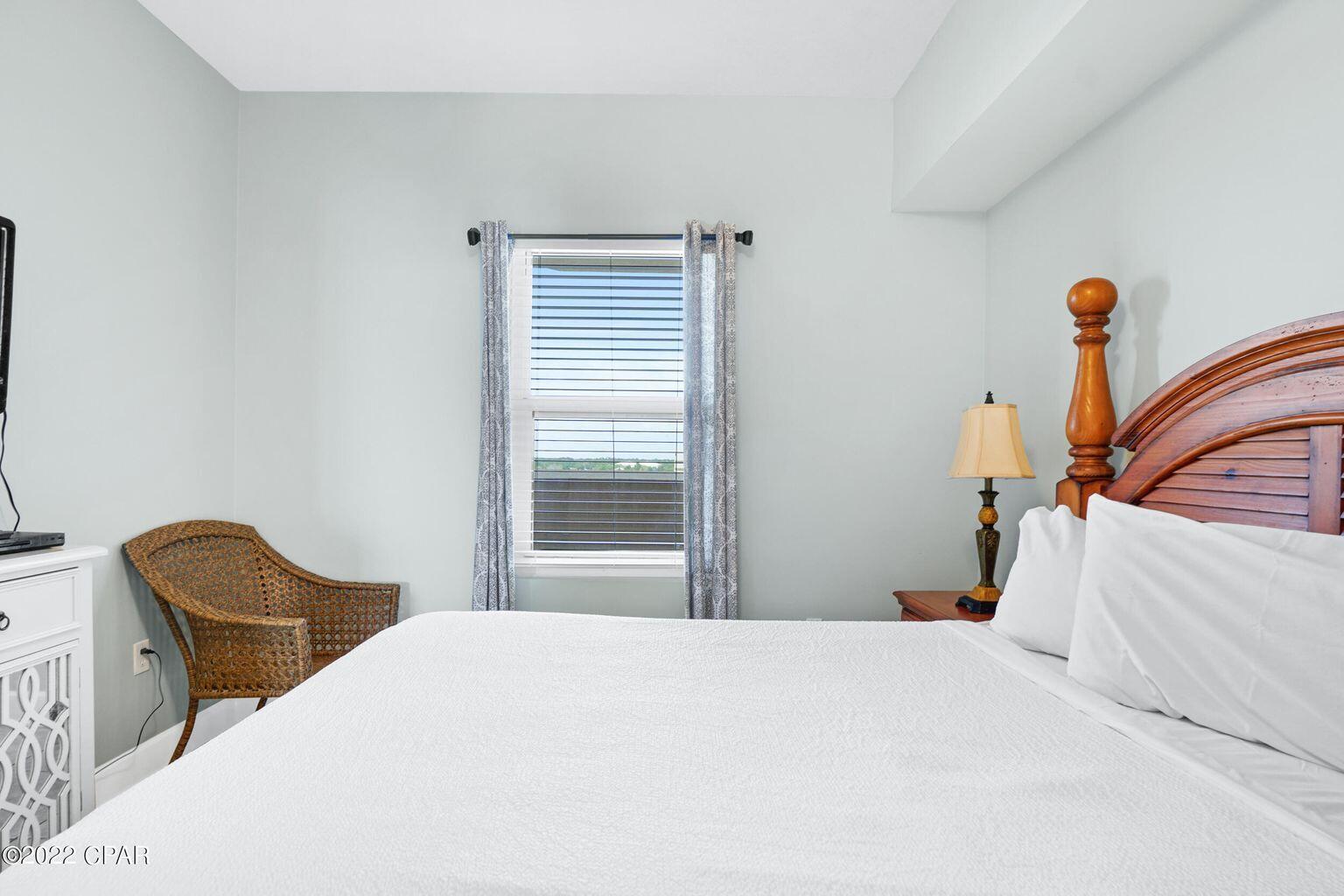 SUNRISE BEACH - Residential
