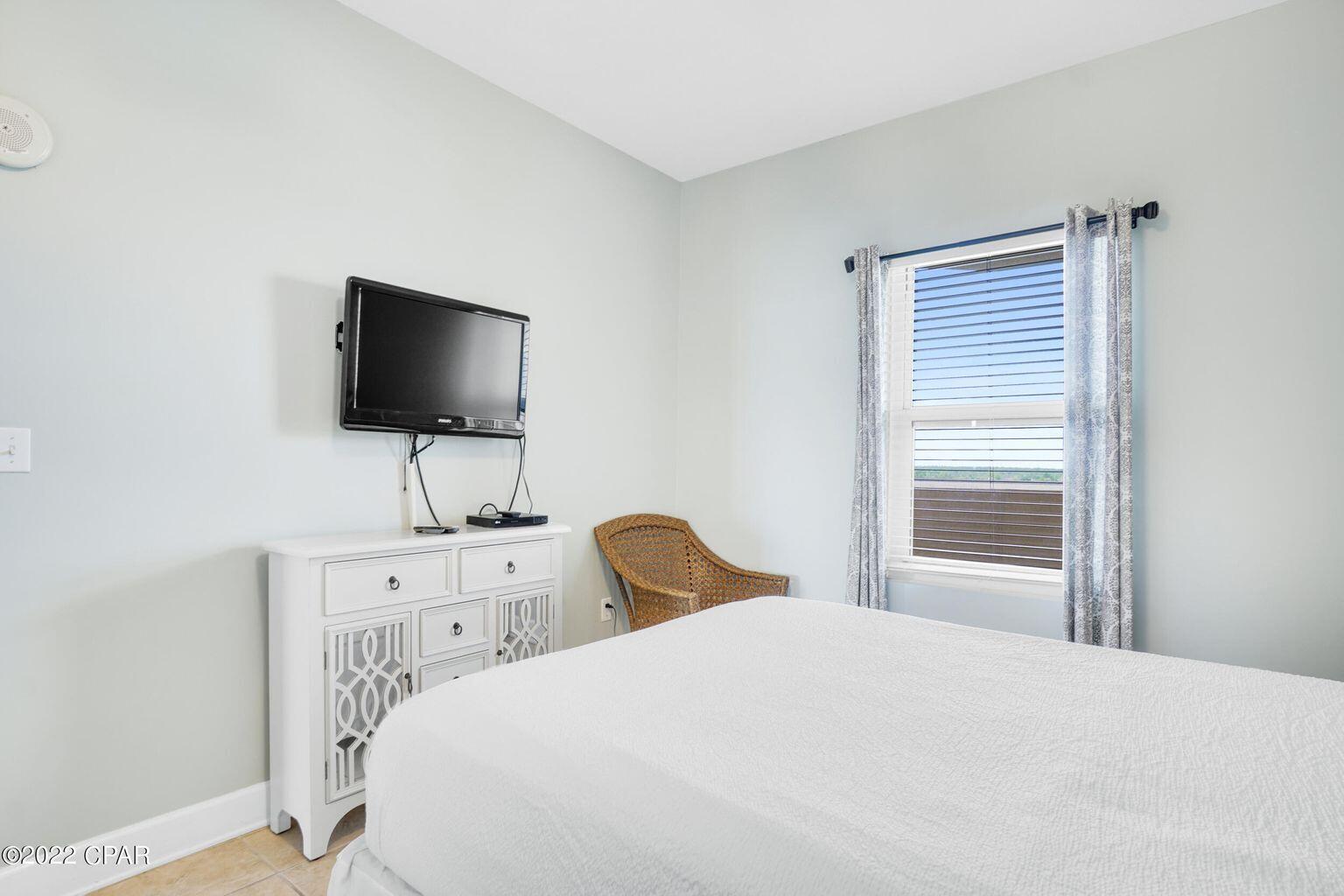 SUNRISE BEACH - Residential