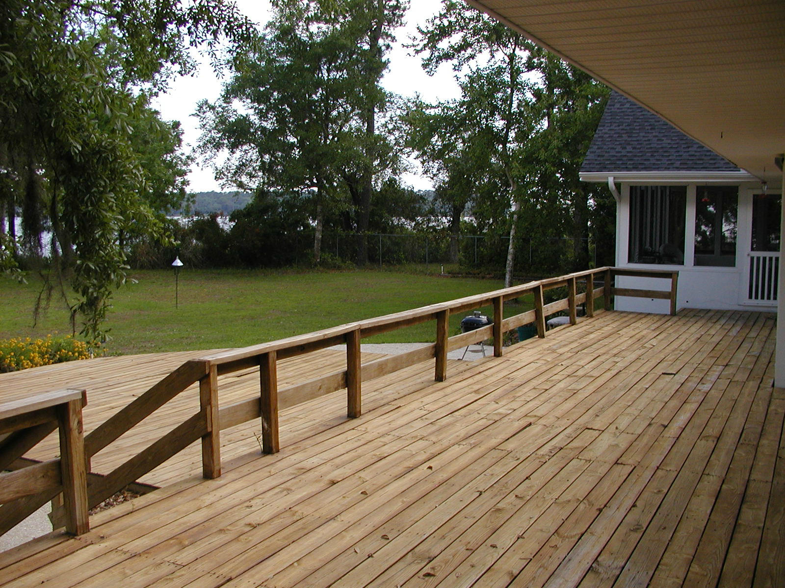 LAGRANGE SHORES - Residential