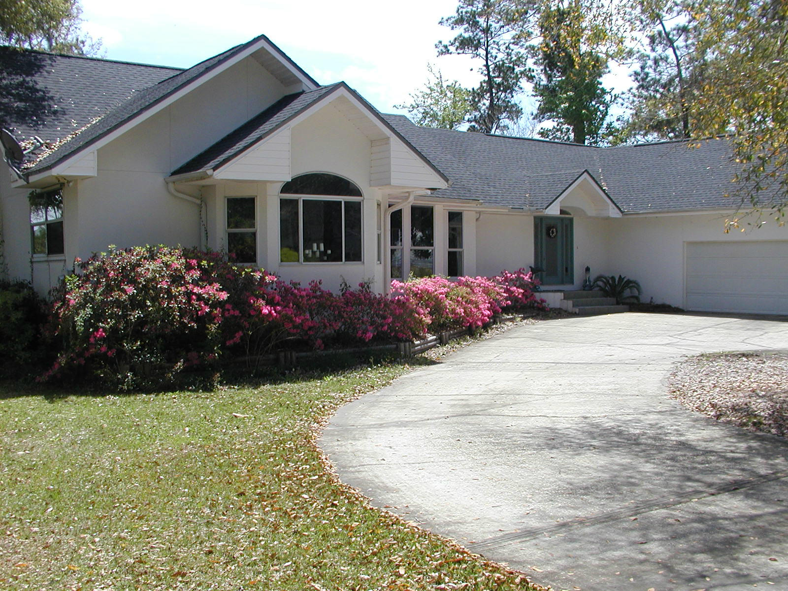 LAGRANGE SHORES - Residential