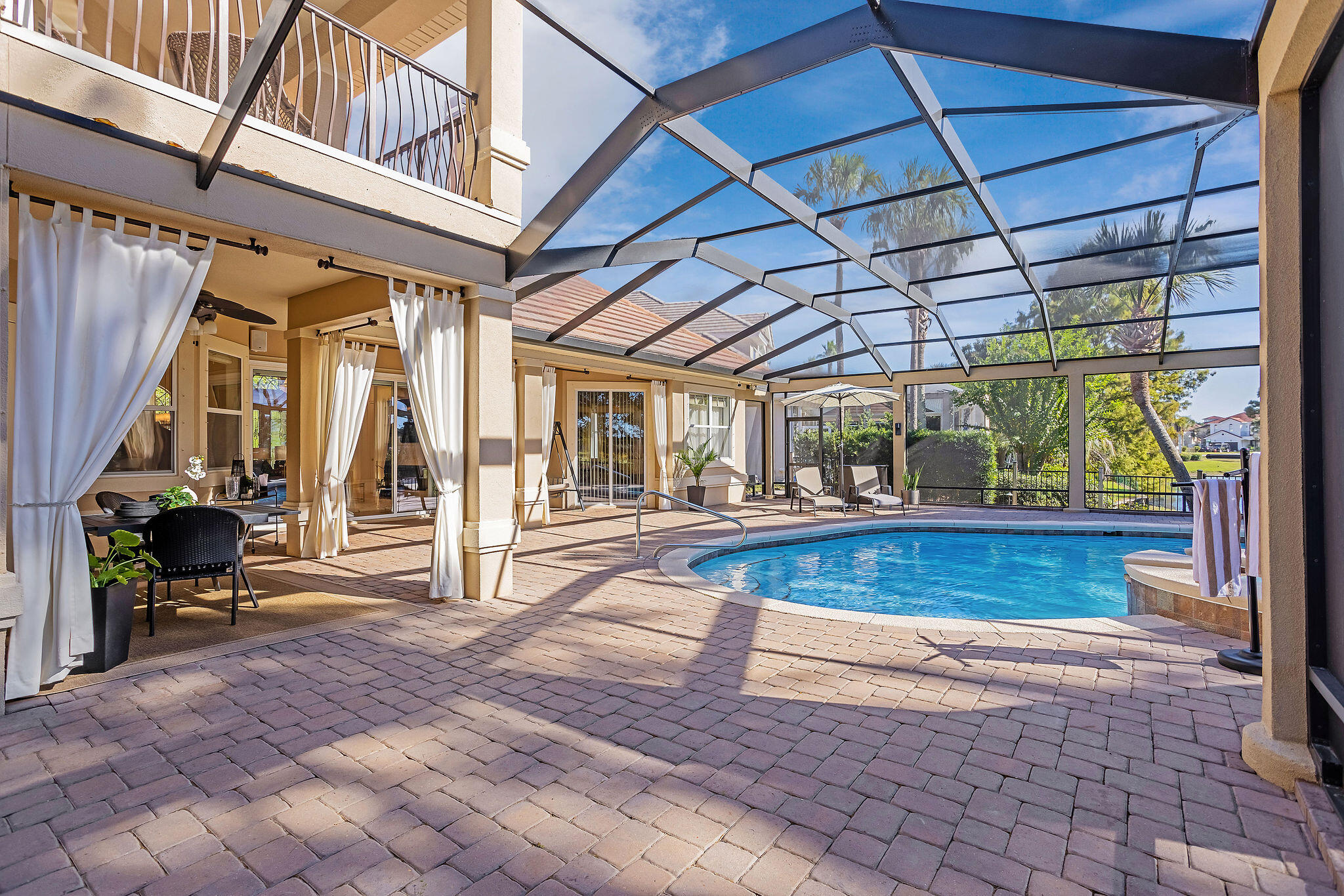 REGATTA BAY - Residential