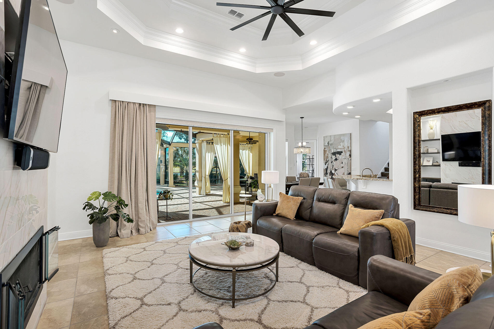 REGATTA BAY - Residential