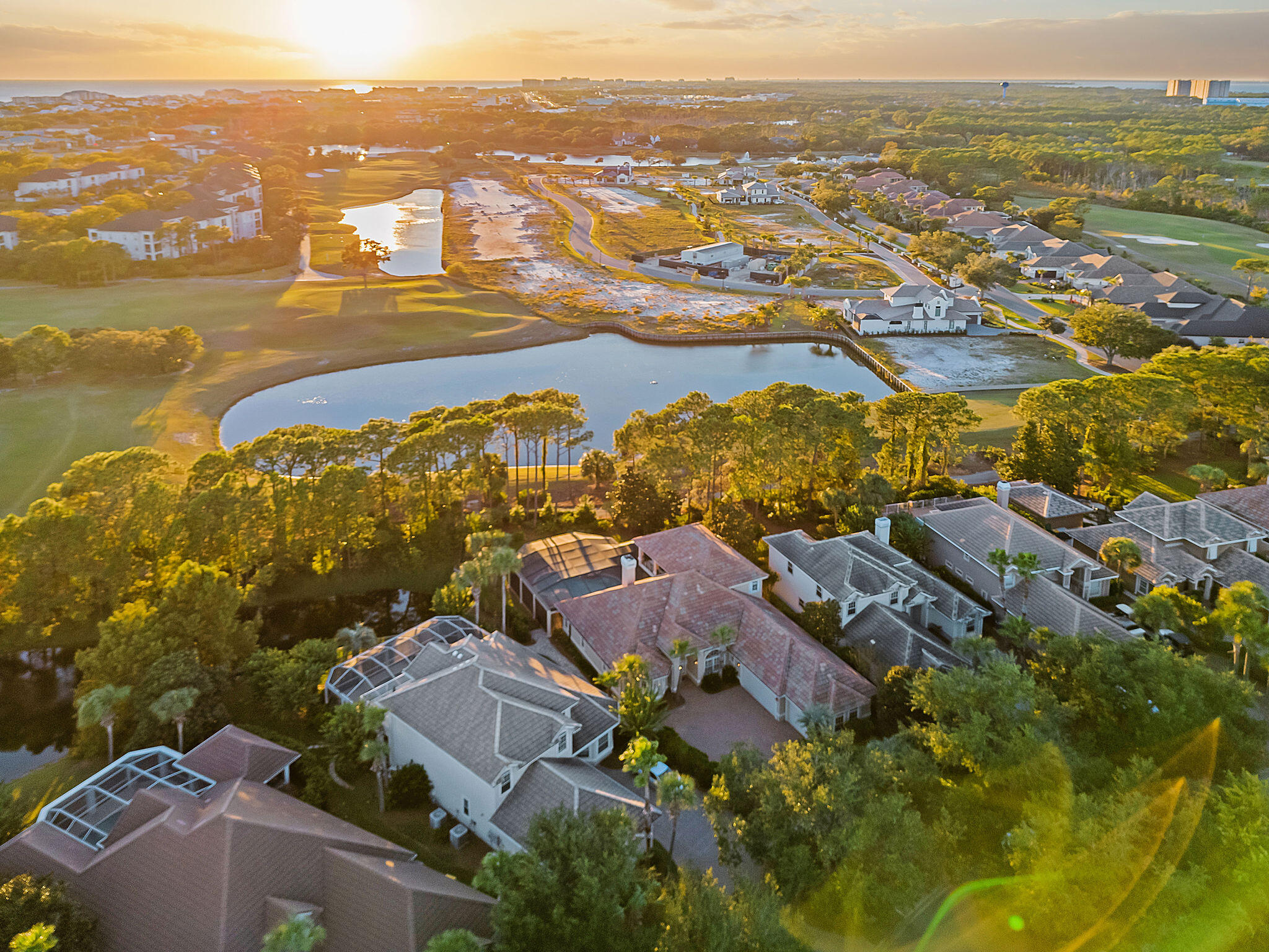REGATTA BAY - Residential