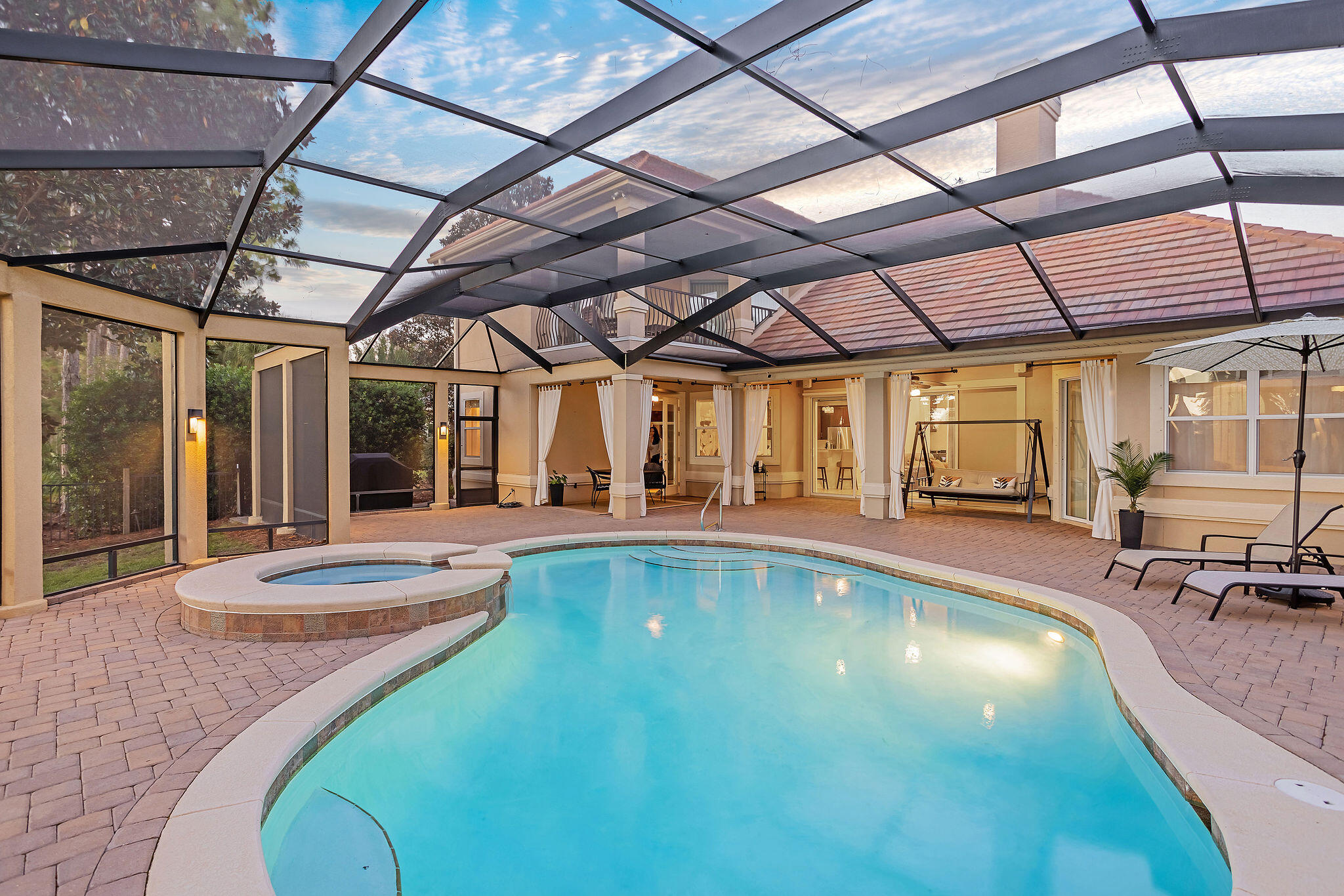 REGATTA BAY - Residential