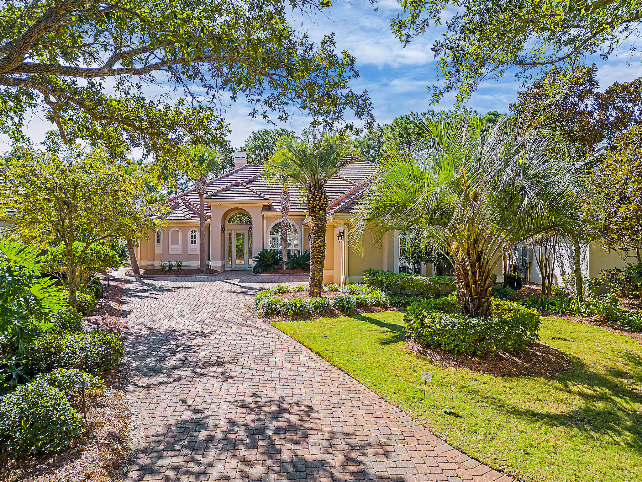 REGATTA BAY - Residential