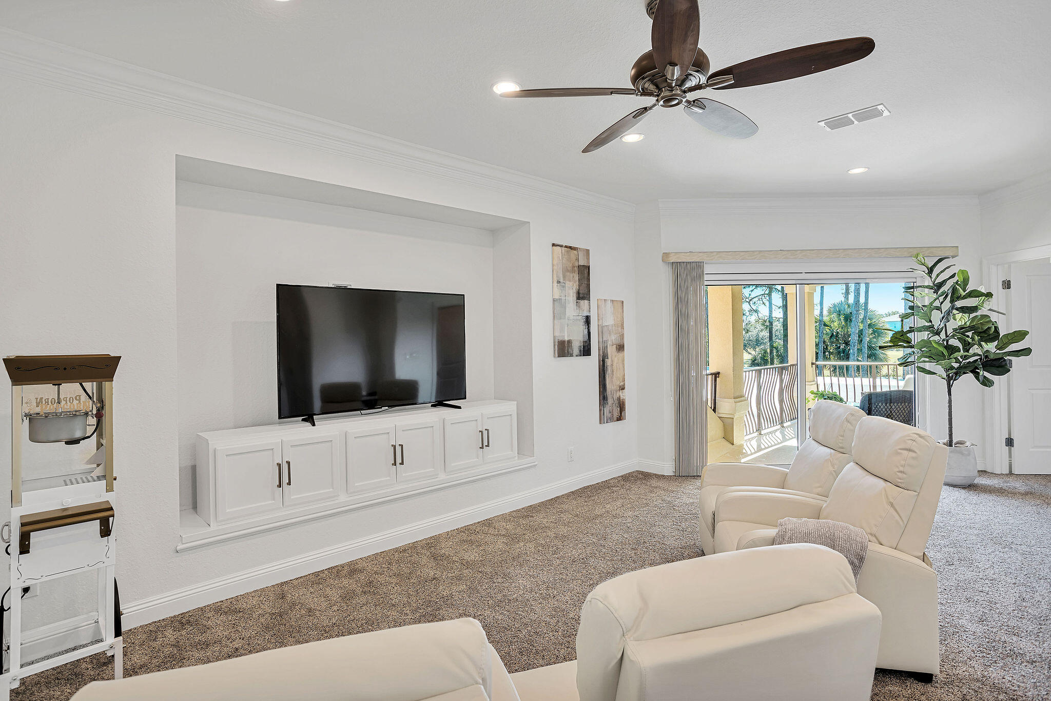 REGATTA BAY - Residential