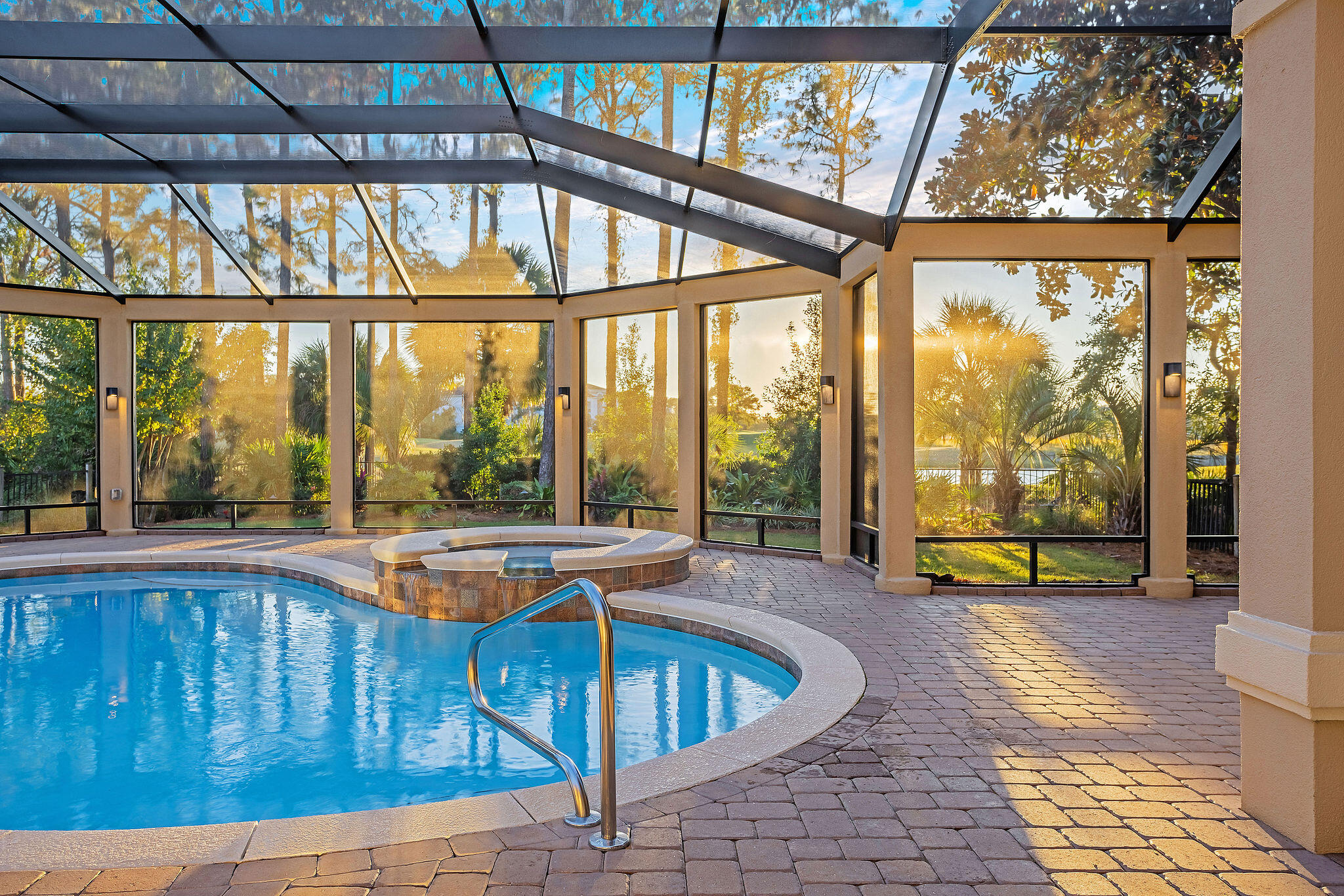 REGATTA BAY - Residential