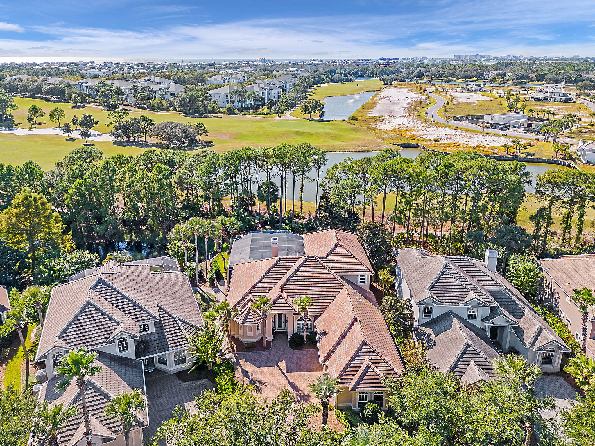 REGATTA BAY - Residential