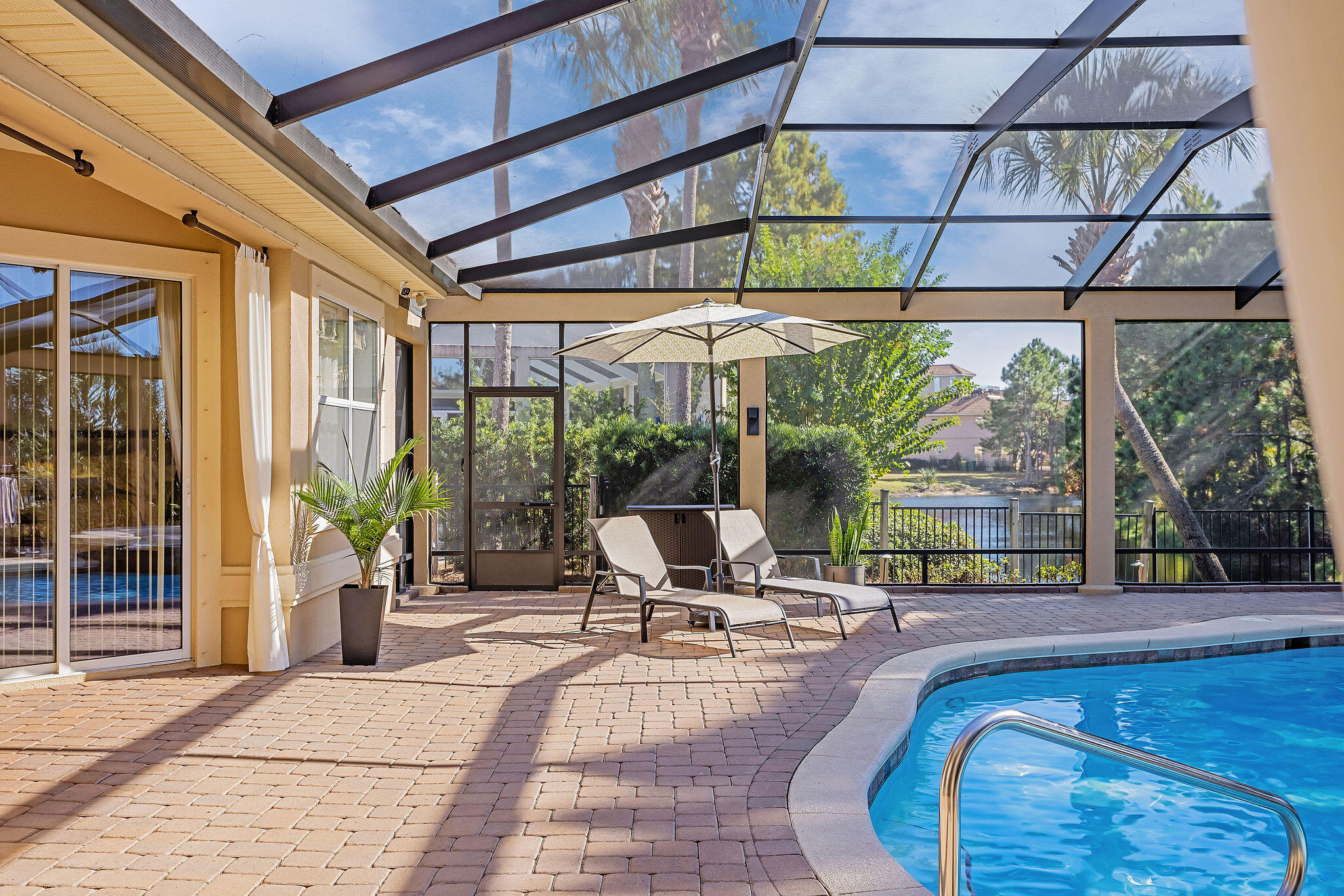 REGATTA BAY - Residential