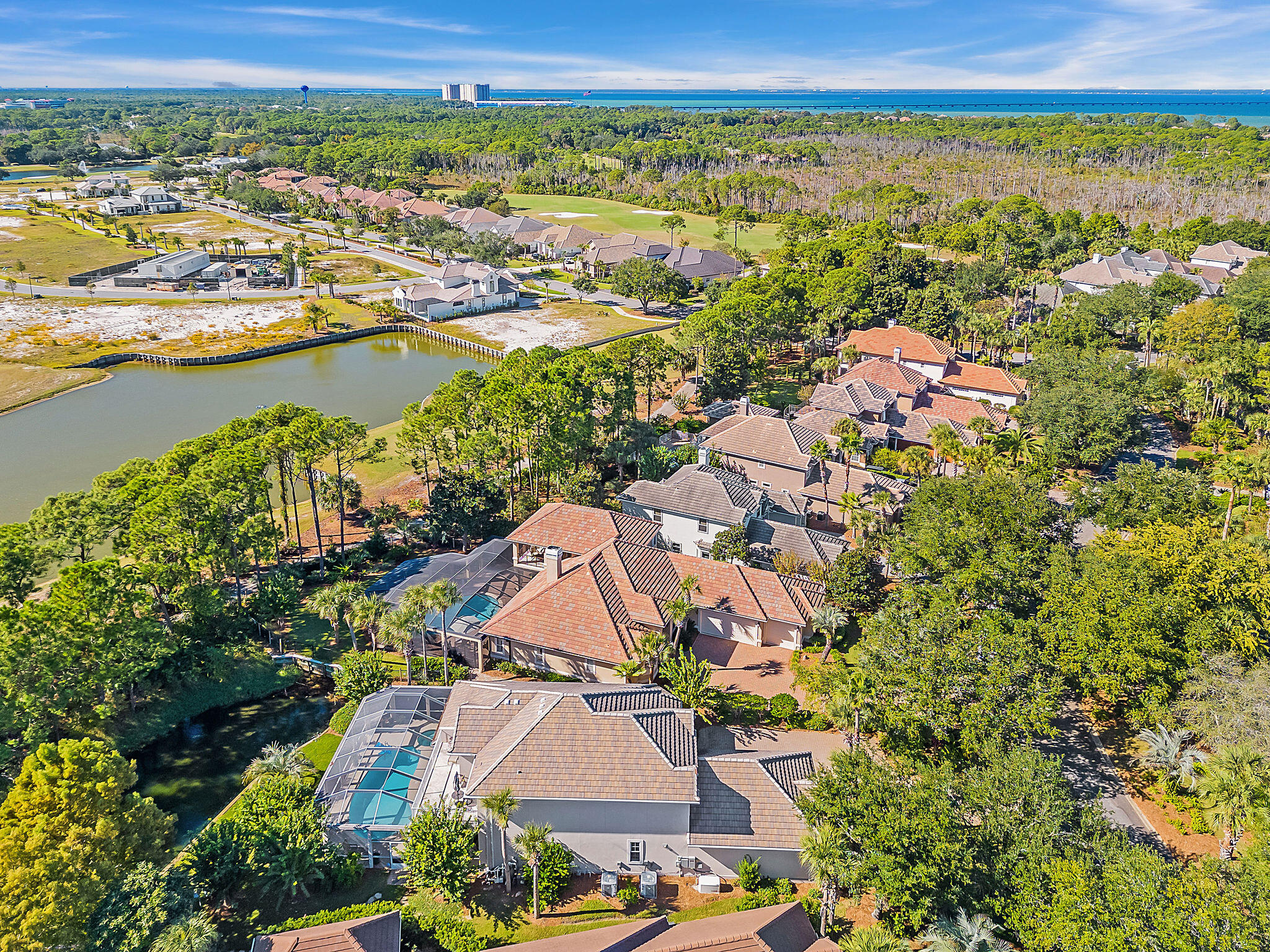 REGATTA BAY - Residential