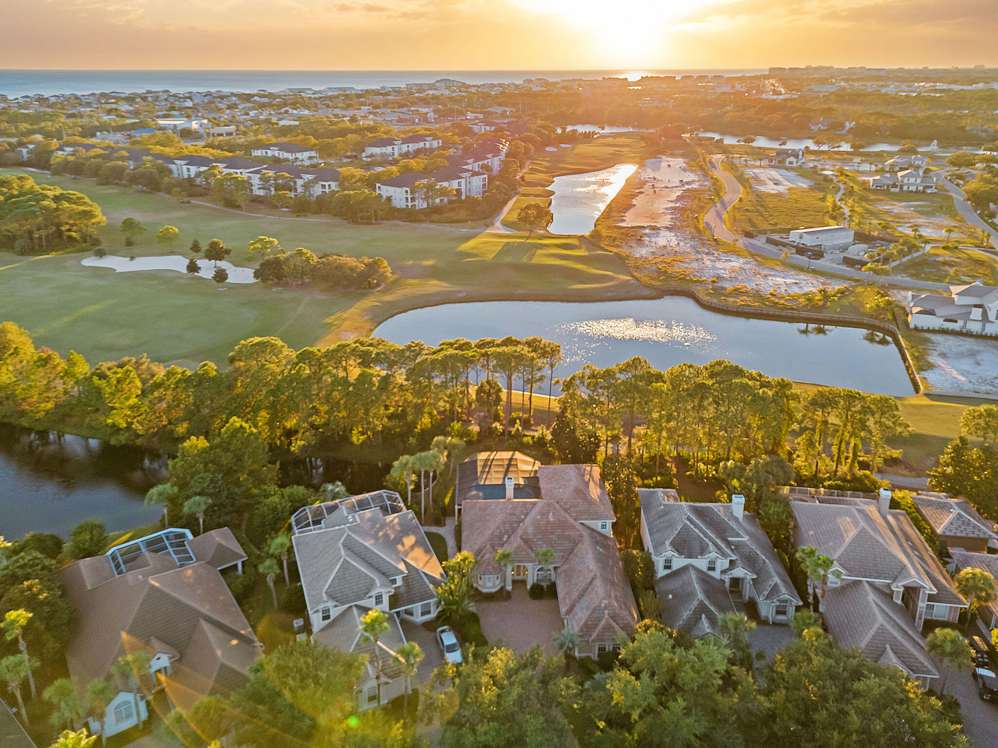 REGATTA BAY - Residential