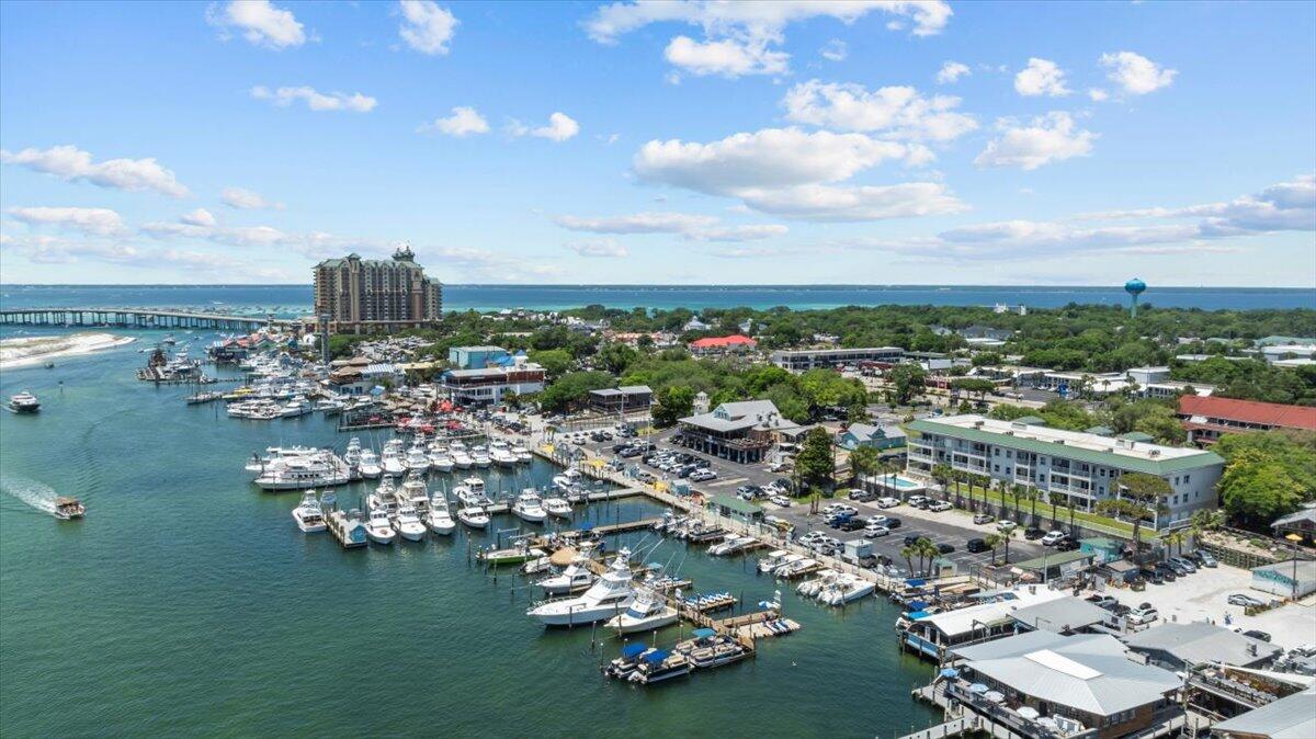 Barataria Condo - Residential