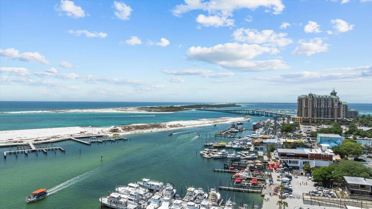 Barataria Condo - Residential