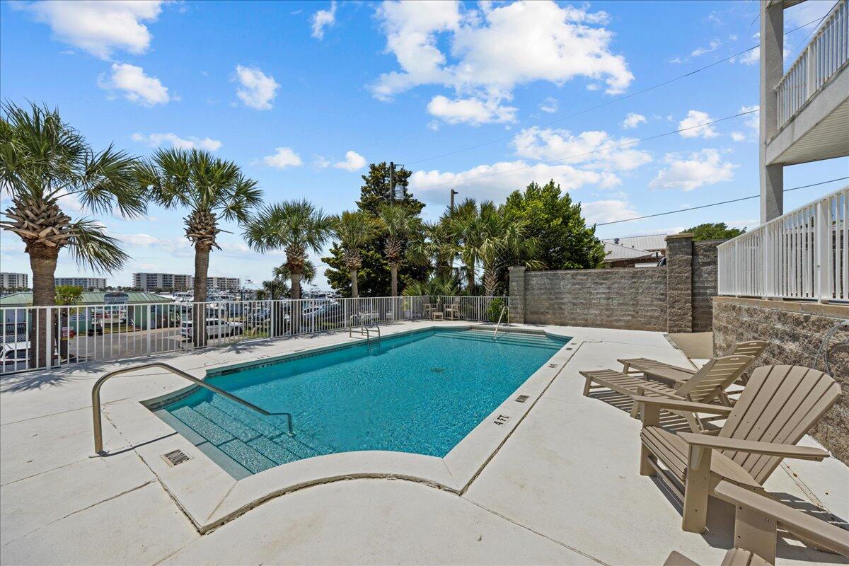 Barataria Condo - Residential