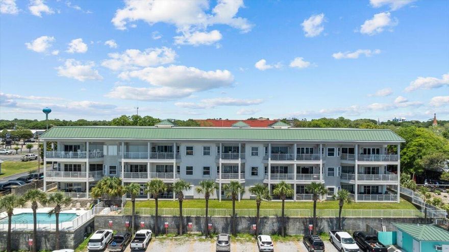 Experience coastal living at its finest in this beautifully RENOVATED 2-bedroom, 2-bath condo located in the prestigious Barataria Condominiums. Perched on the second floor, this residence offers breathtaking views of Destin Harbor from a spacious private balcony.Step inside to discover an open-concept layout. The modern kitchen features granite countertops, white shaker cabinetry, stainless steel appliances, a pantry, and a generous breakfast bar. An in-unit stackable washer/dryer adds convenience to everyday living.The primary suite boasts a generous bedroom, a walk-in closet, and an ensuite bathroom with a new vanity featuring soft-close cabinets and drawers, a jetted tub, and a separate walk-in shower for ultimate comfort. The second bedroom offers direct access to the hall bathroom, making it ideal for guests.
Barataria is a gated waterfront community renowned for its prime location and upscale amenities. Residents enjoy a sparkling pool, secure grounds, and close proximity to the Destin Harbor Boardwalk, renowned restaurants, and vibrant entertainment options. The community overlooks the docks of the Destin fishing fleet and offers direct access to the Harborwalk, making it a haven for boating and fishing enthusiasts. 