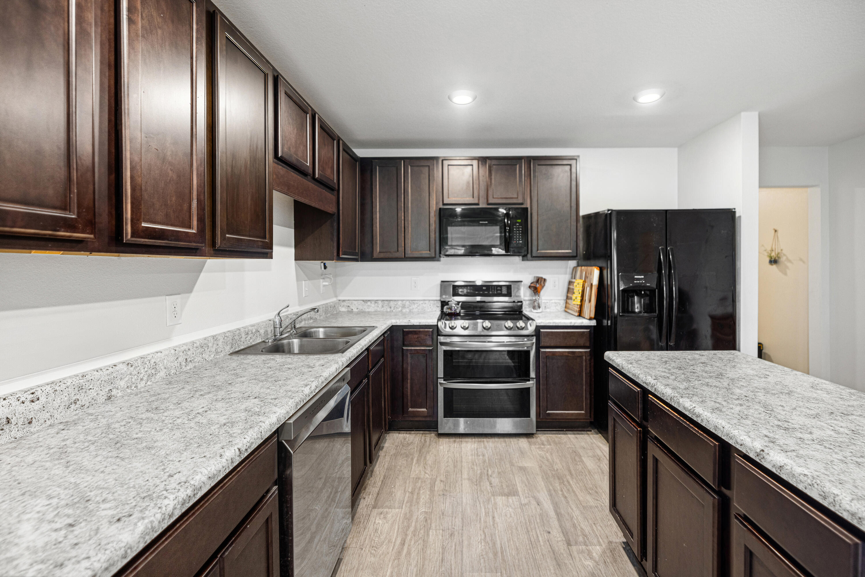 MANORS OF MAGNOLIA HILLS - Residential